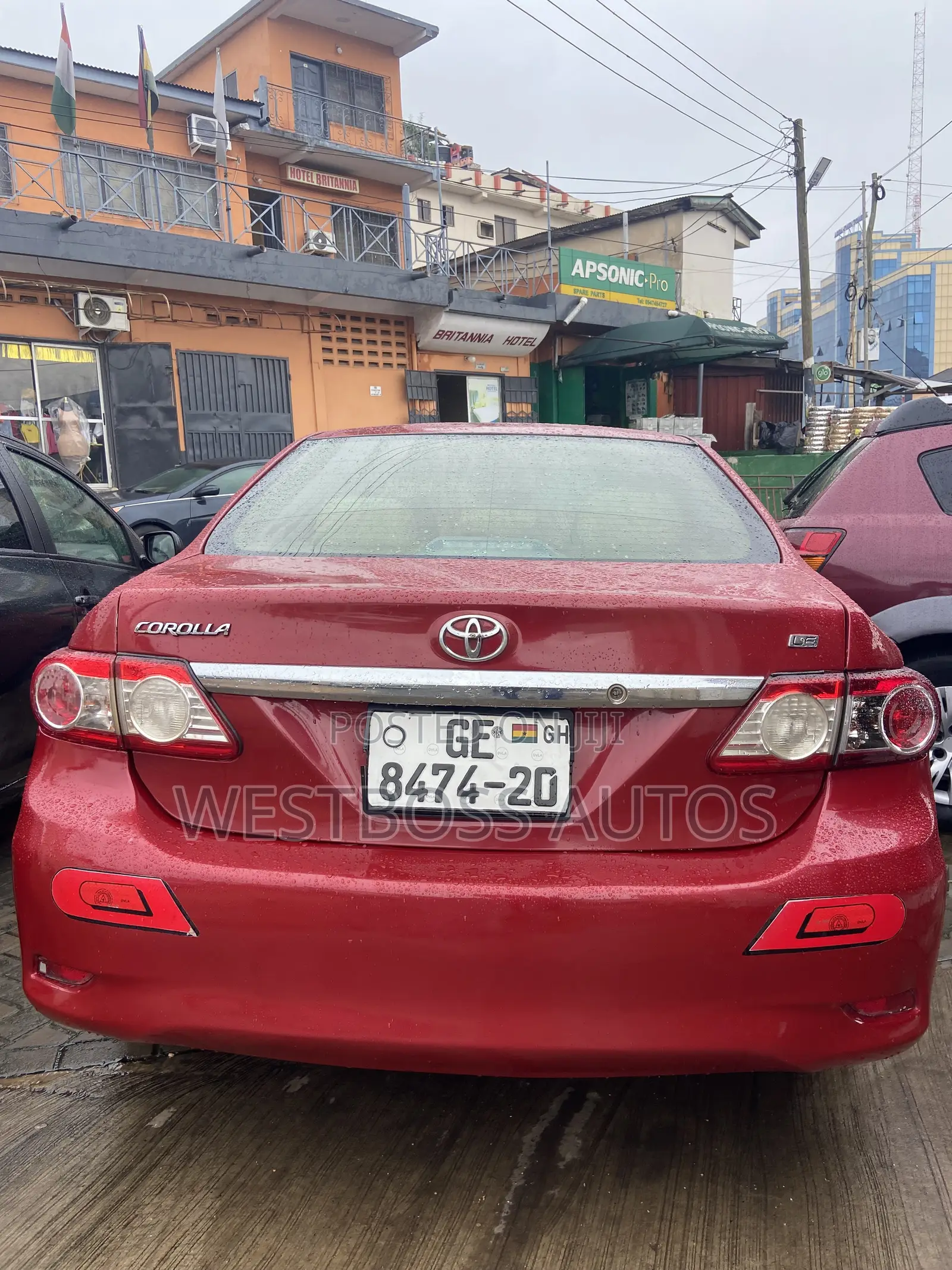 Toyota Corolla LE Special Edition 4dr Sedan (1.8L 4cyl 4A) 2013 Red