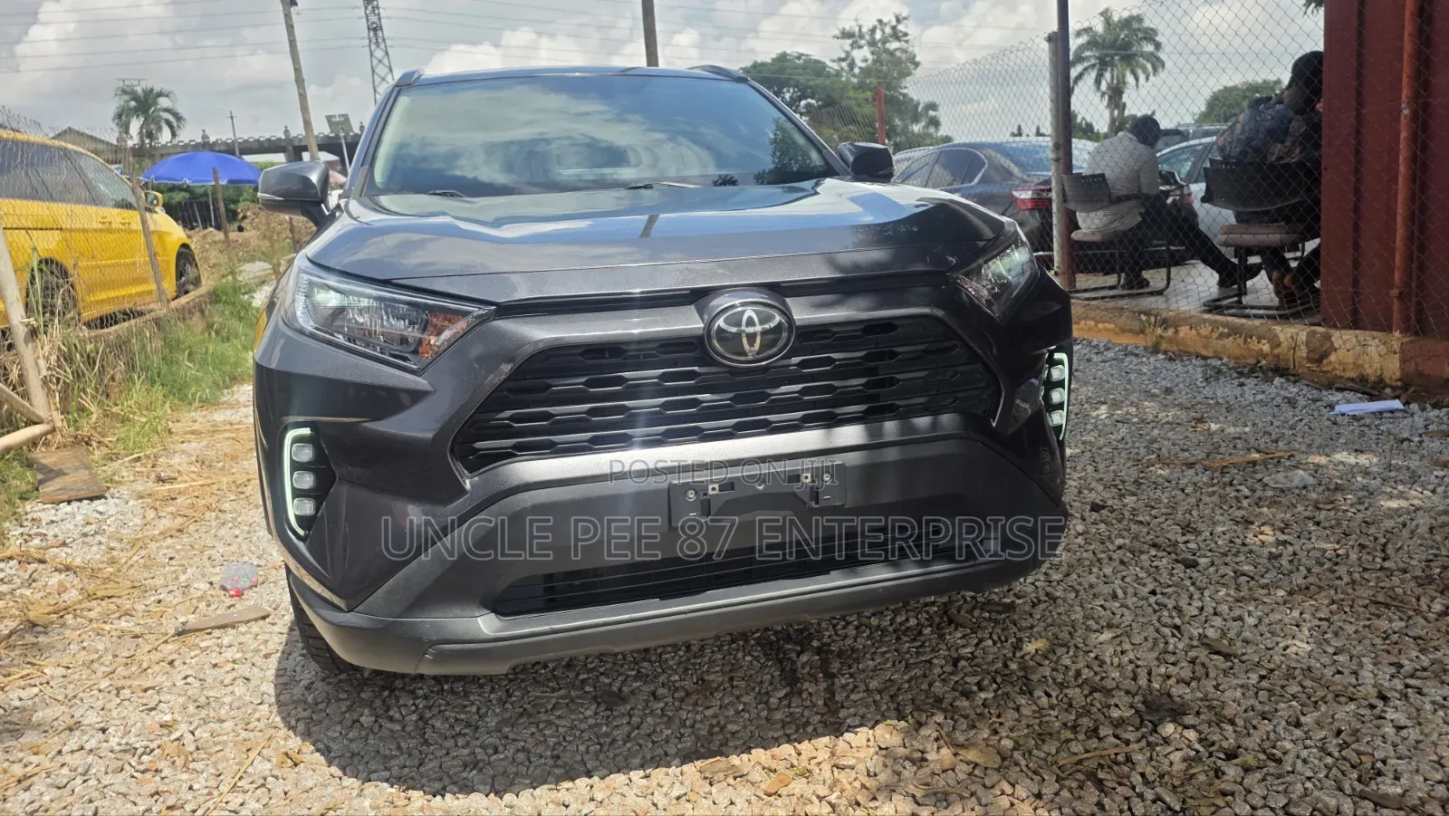 Toyota RAV4 2021 Gray