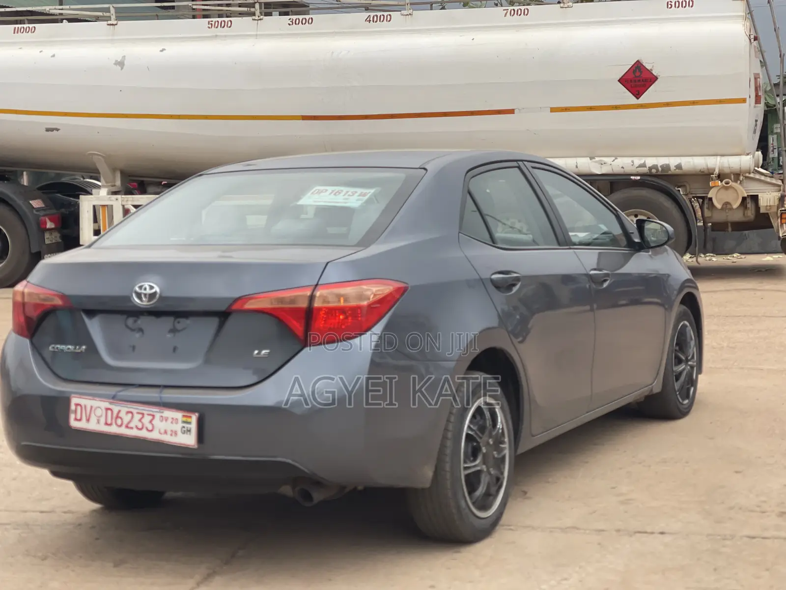 Toyota Corolla LE 4dr Sedan (1.8L 4cyl CVT) 2017 Gray