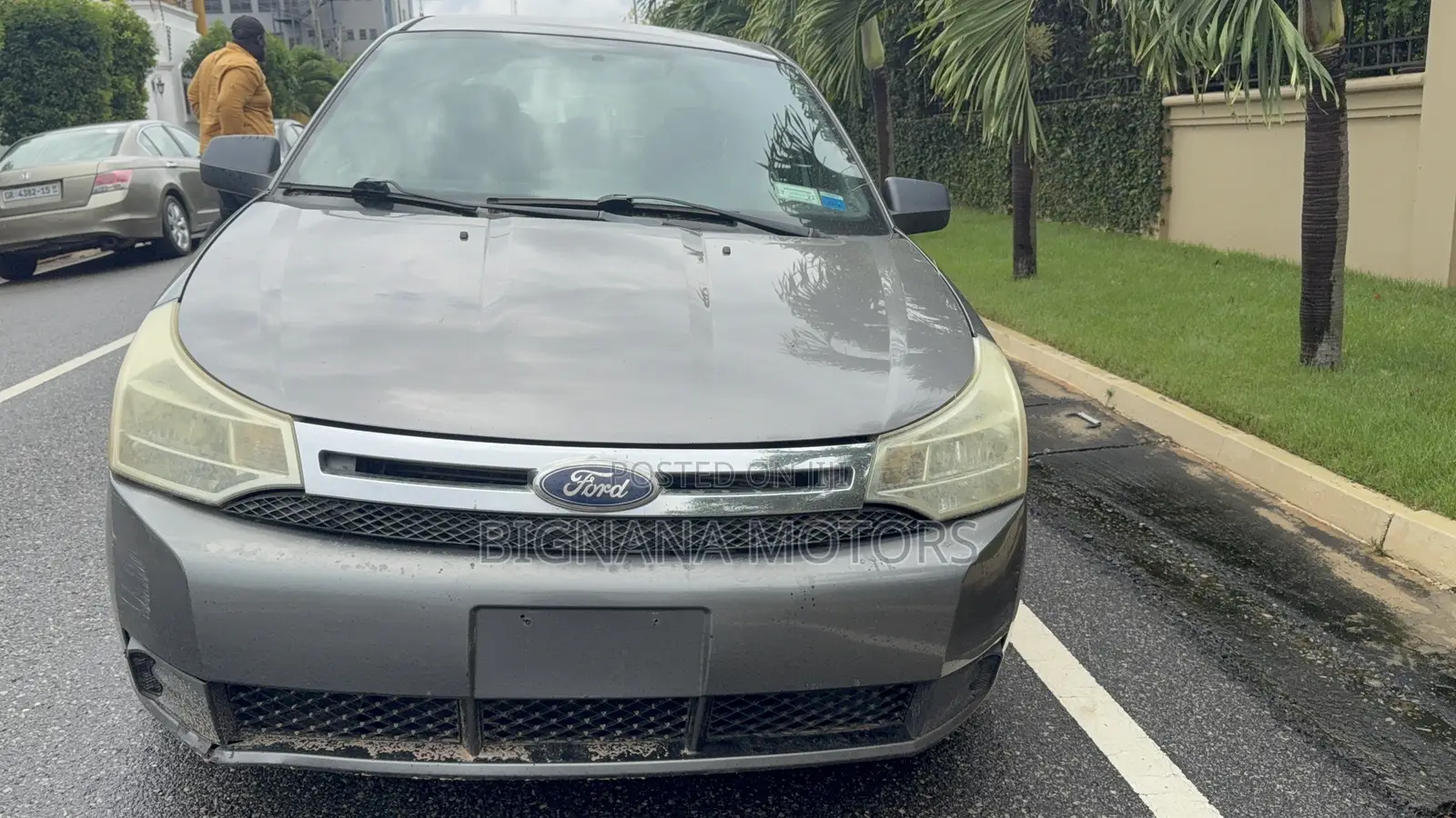 Ford Focus SE 2010 Gray