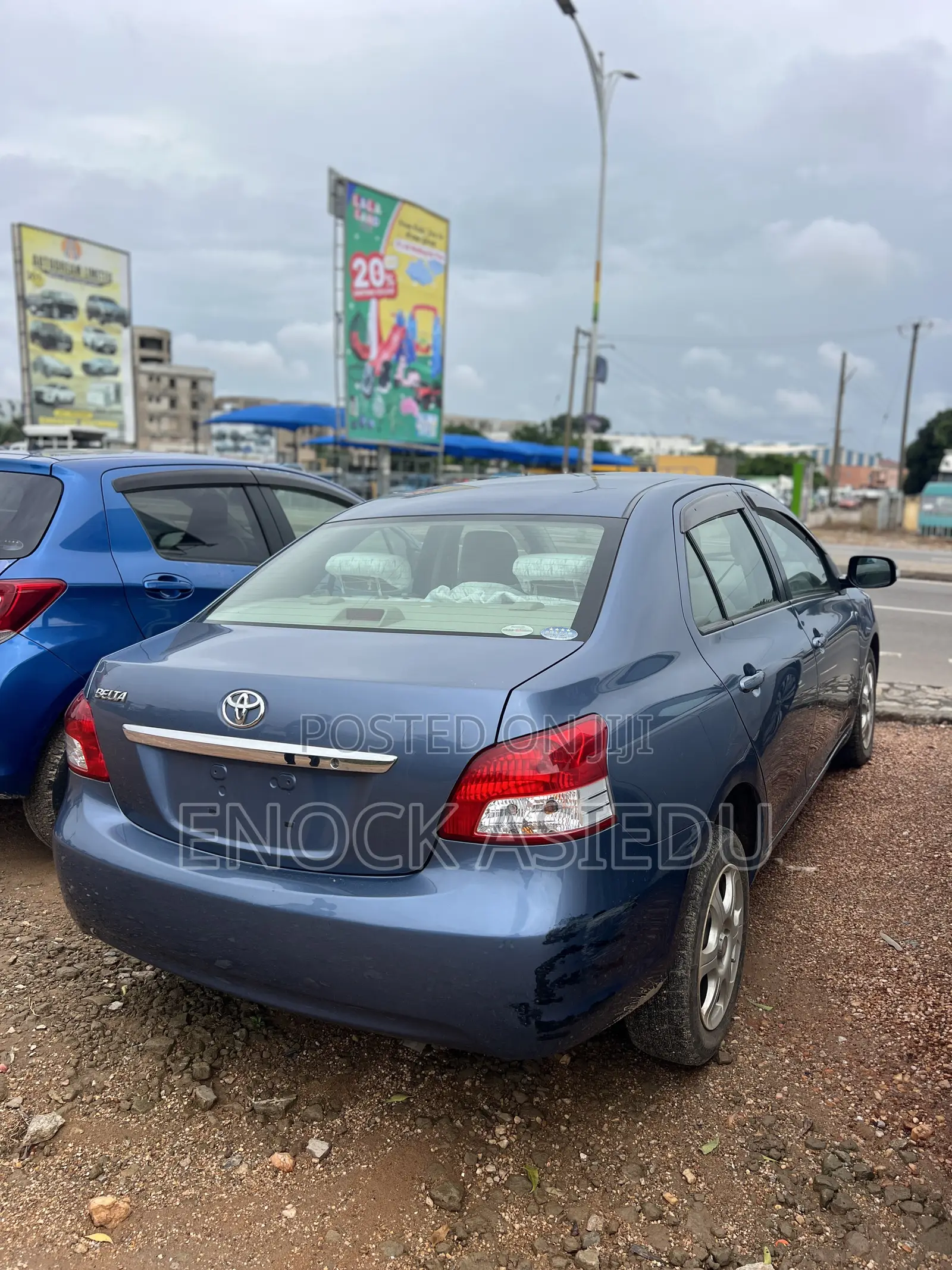Toyota Belta 2010 Blue