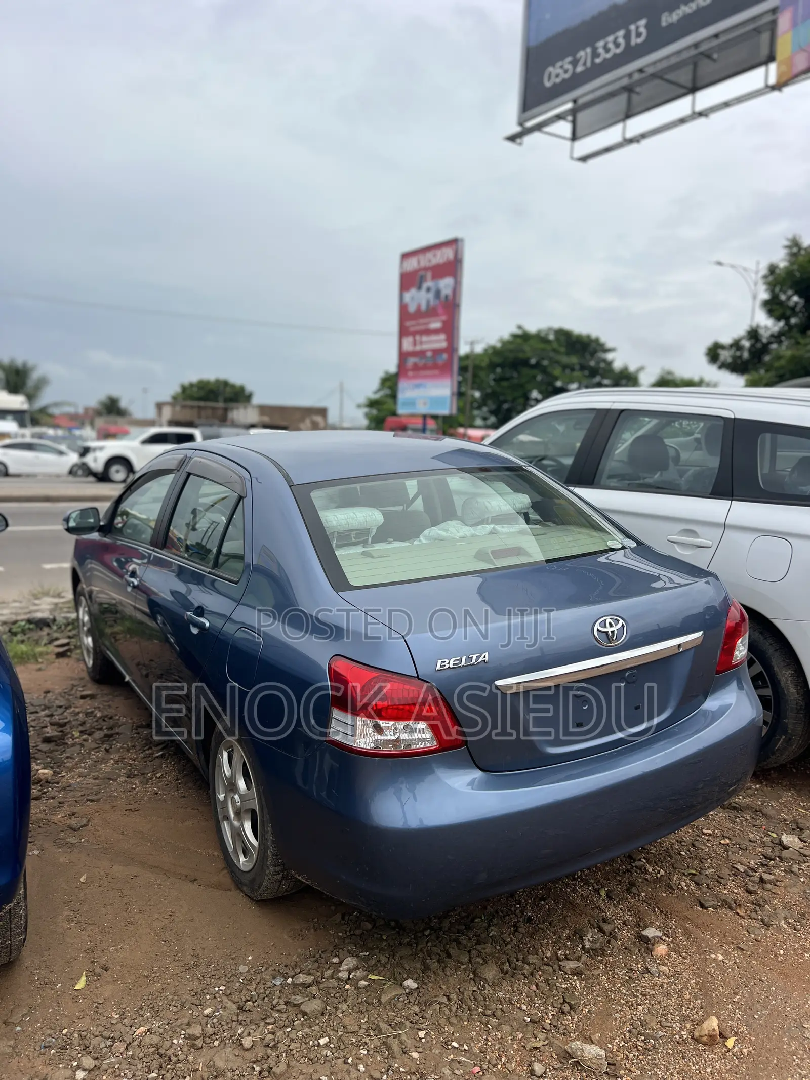 Toyota Belta 2010 Blue