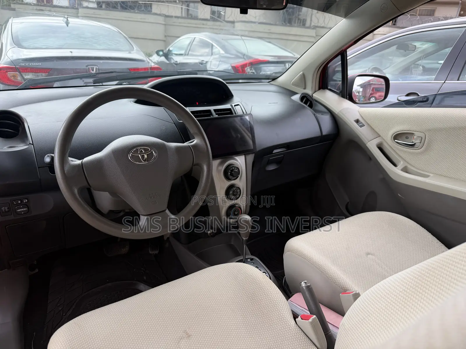 Toyota Vitz 1.3 AWD 3dr 2009 Red