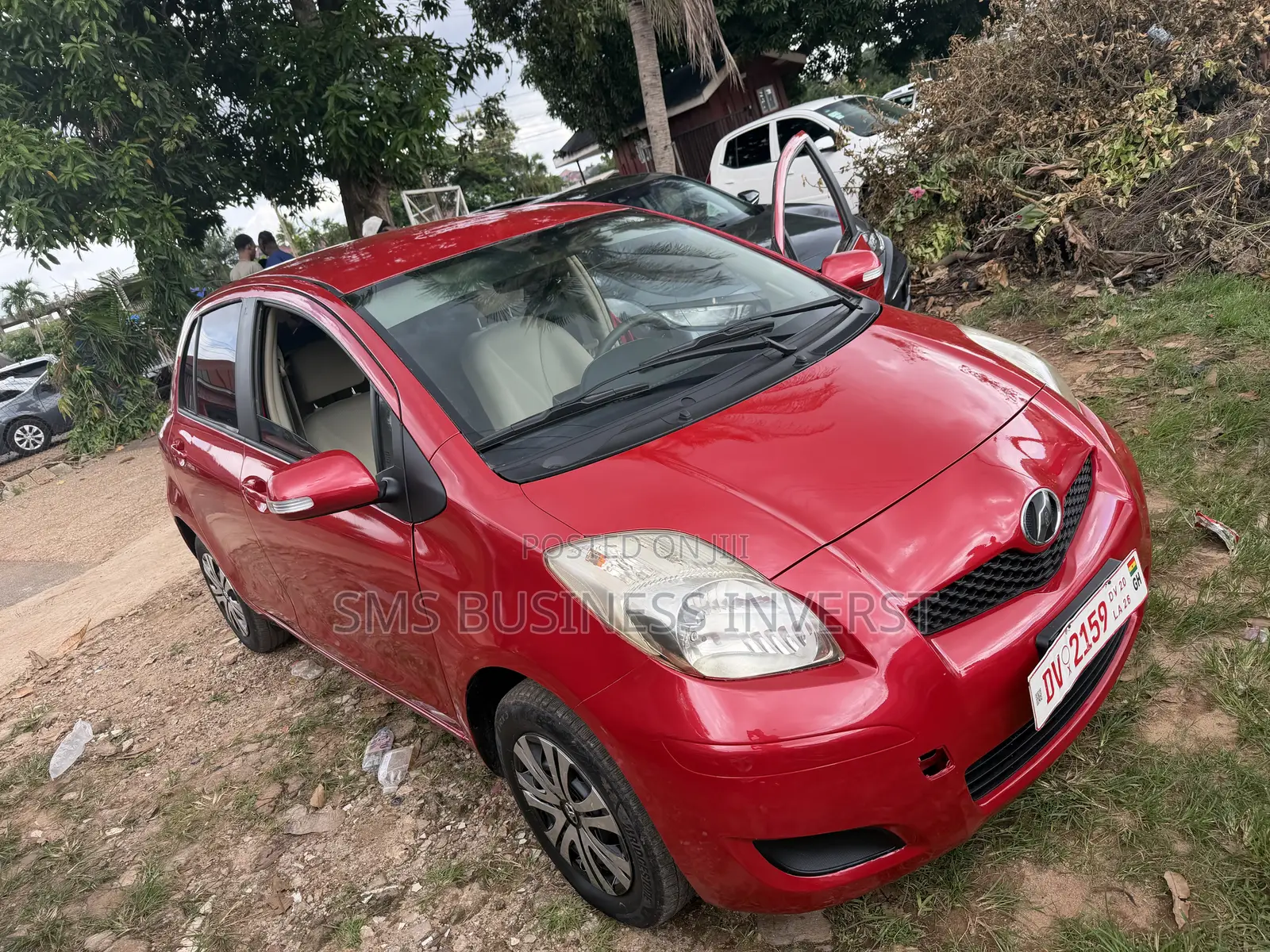 Toyota Vitz 1.3 AWD 3dr 2009 Red