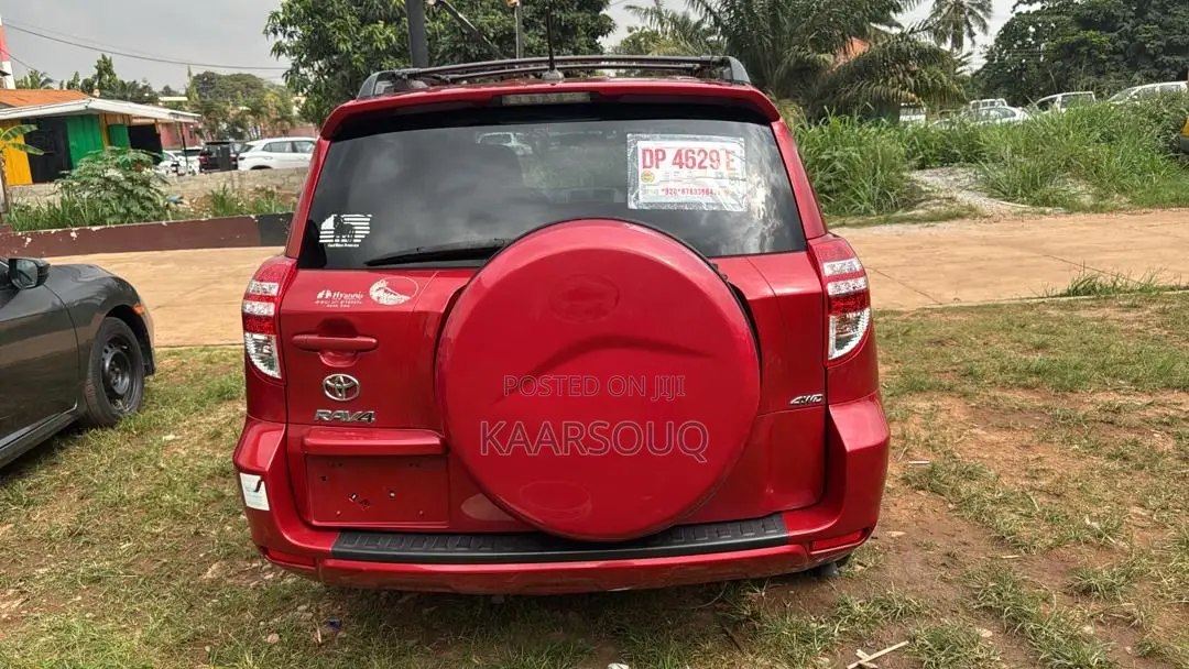 Toyota RAV4 2011 Red