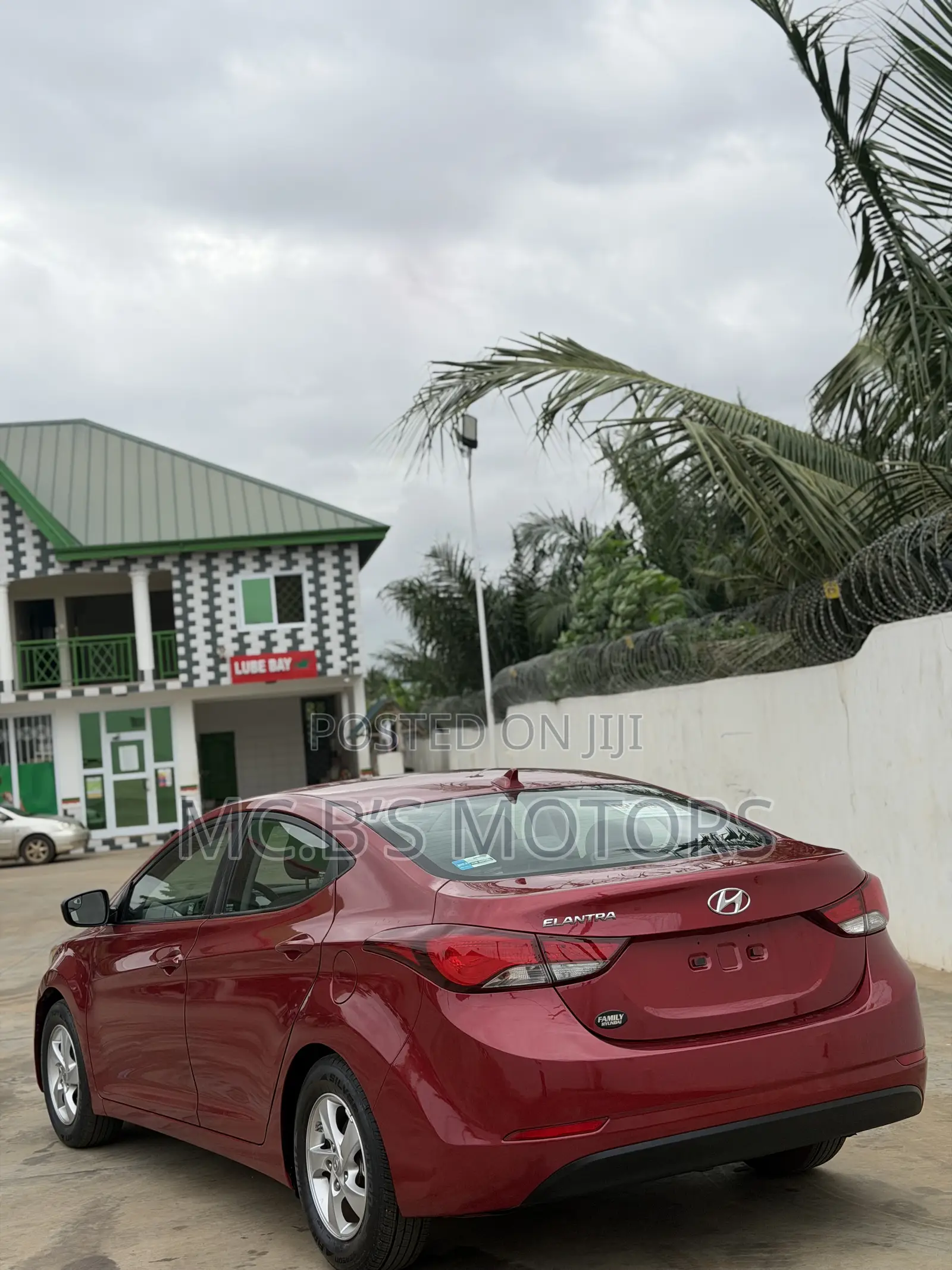 Hyundai Elantra 2015 Red