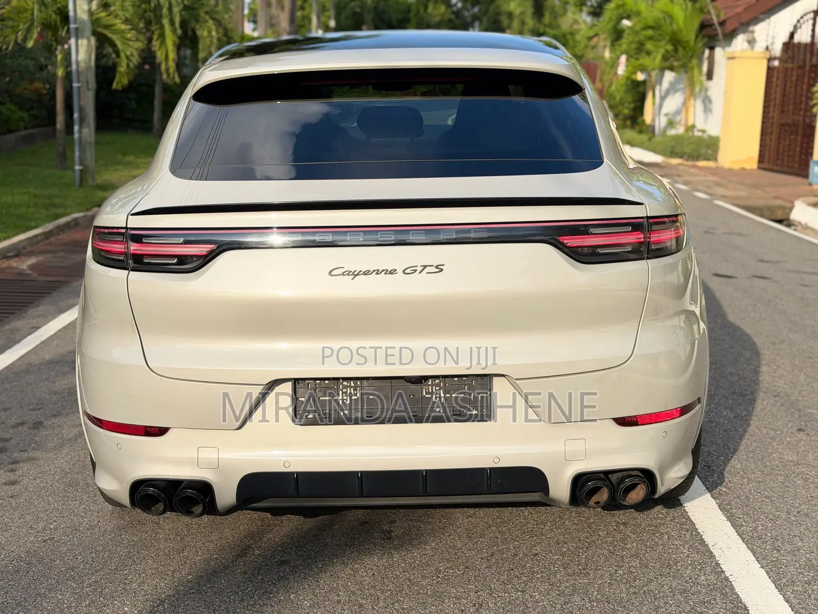 Porsche Cayenne 2023 Beige