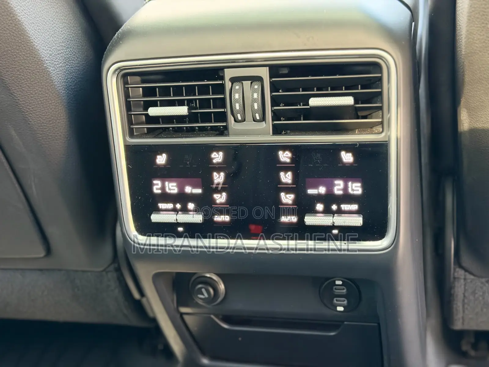 Porsche Cayenne 2023 Beige
