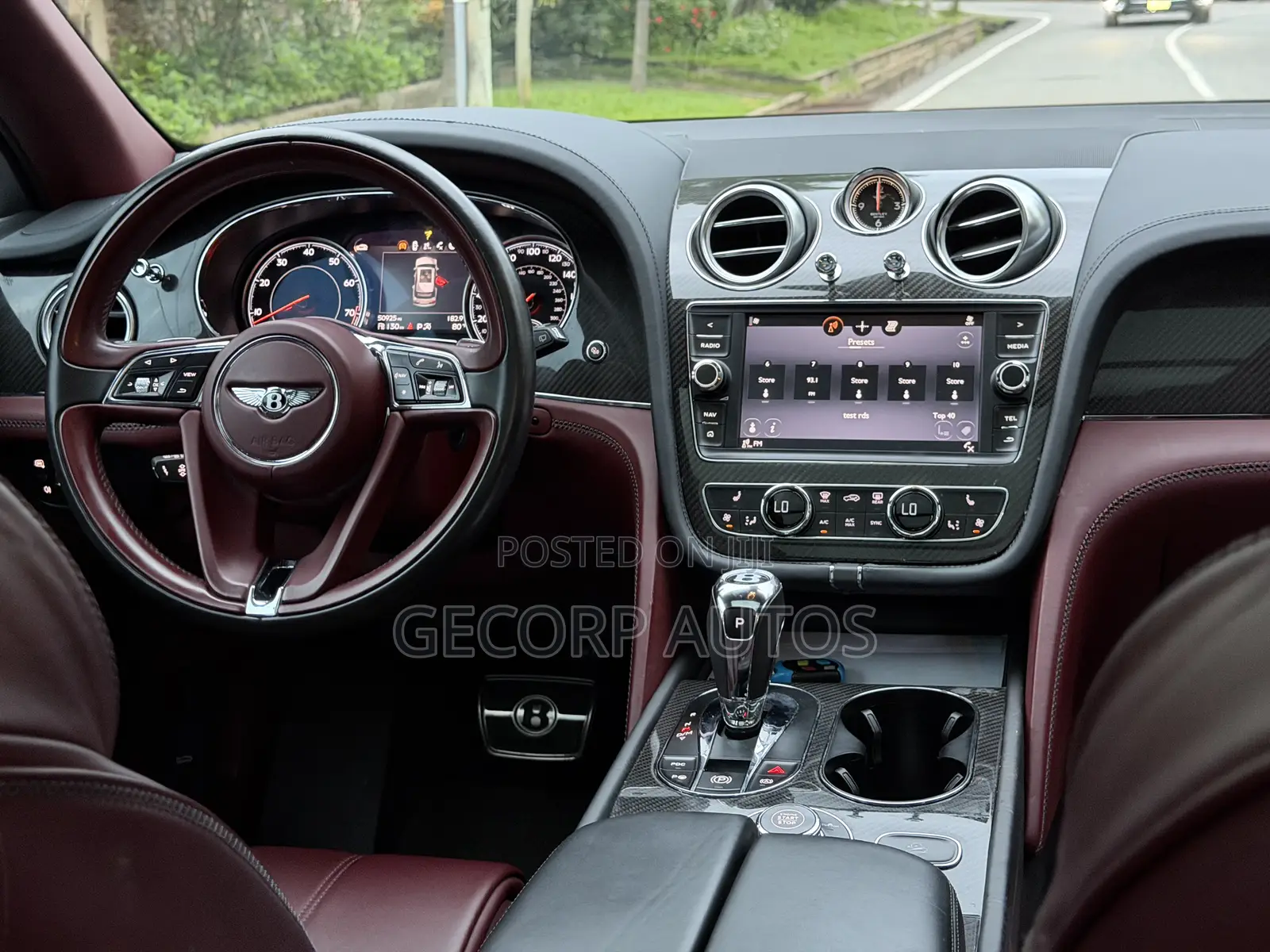 Bentley Bentayga V8 AWD 2020 Gray