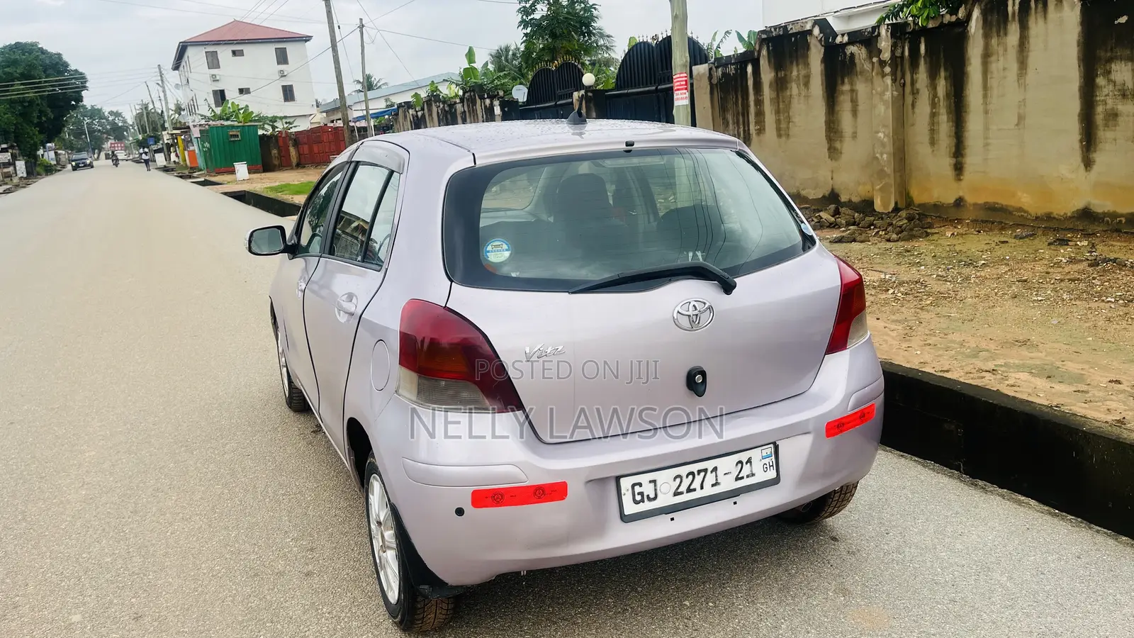 Toyota Vitz 1.0 FWD 3dr 2010 Gray