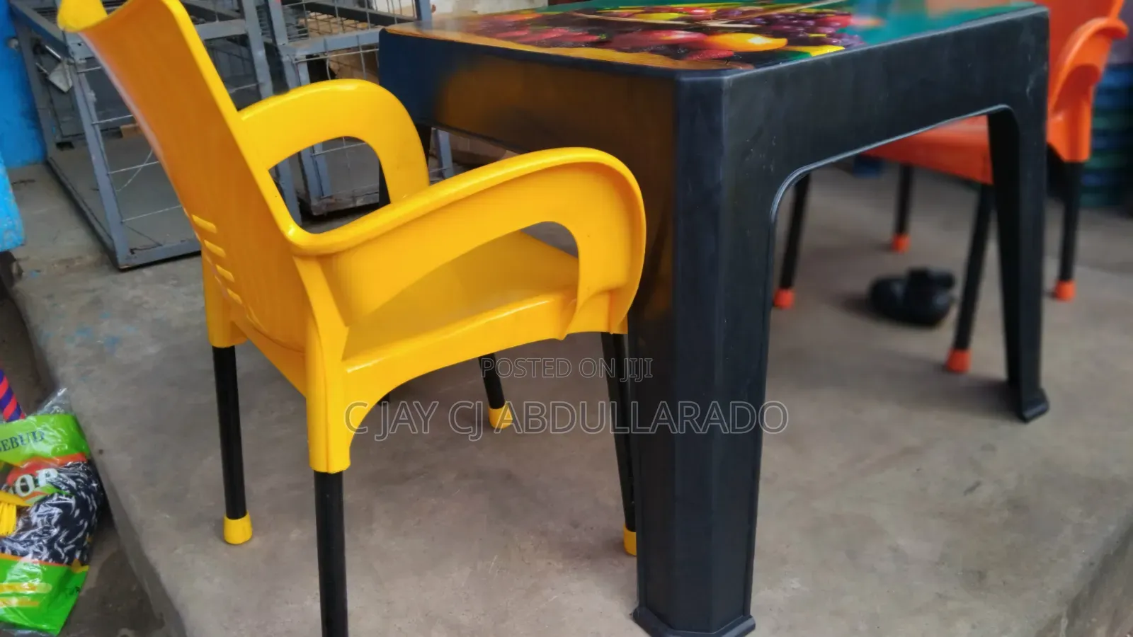 Kiddies Table and Design With Chairs