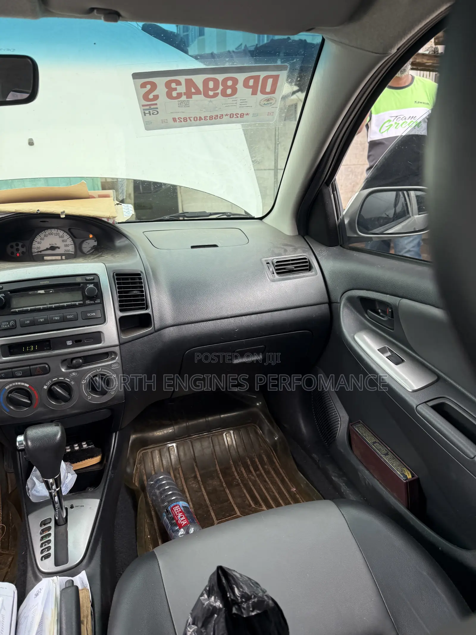 Toyota Yaris 2010 Silver