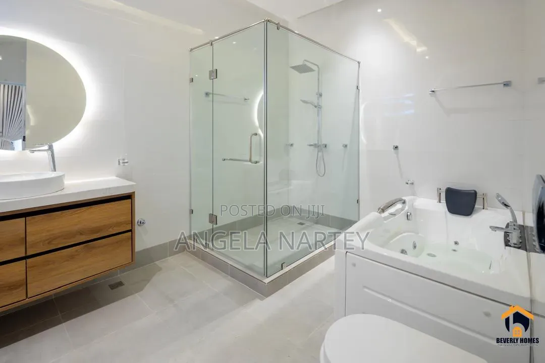 4bdrm House in Spintex, Accra Metropolitan for sale