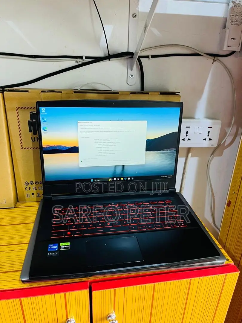 Laptop MSI GS65 Stealth Thin 8RF 16GB Intel Core i5 SSD 512GB