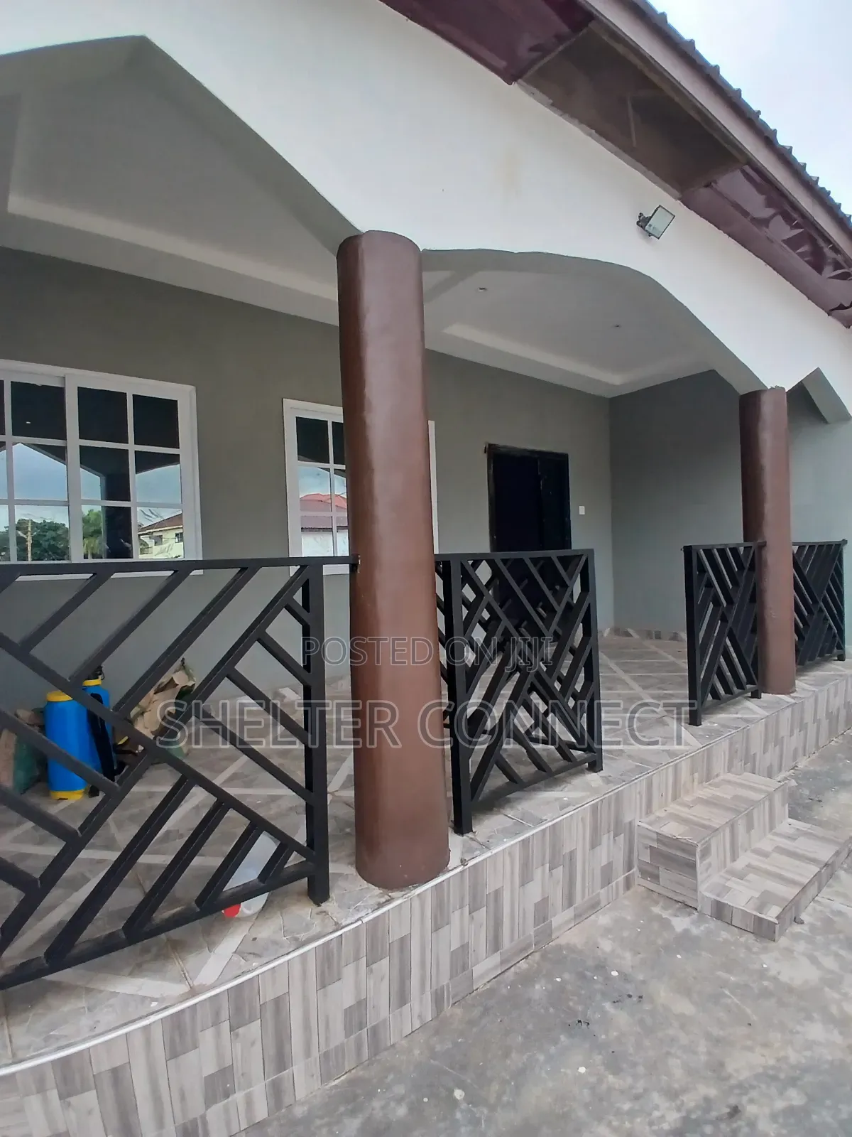 3bdrm Bungalow in Oyarifa, Ghana Flag for rent