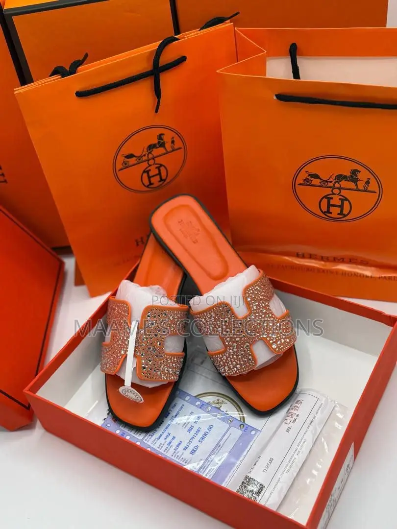 Hermes Women’S Slippers ( in a Box)