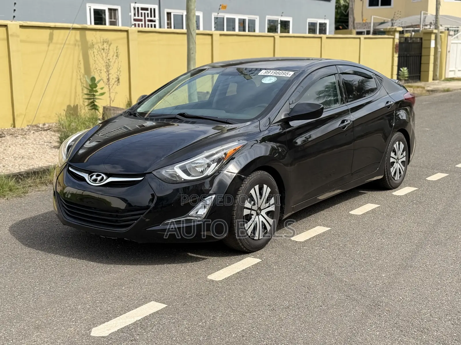 Hyundai Elantra SE Sedan FWD (1.8L 4cyl 6M) 2016 Black