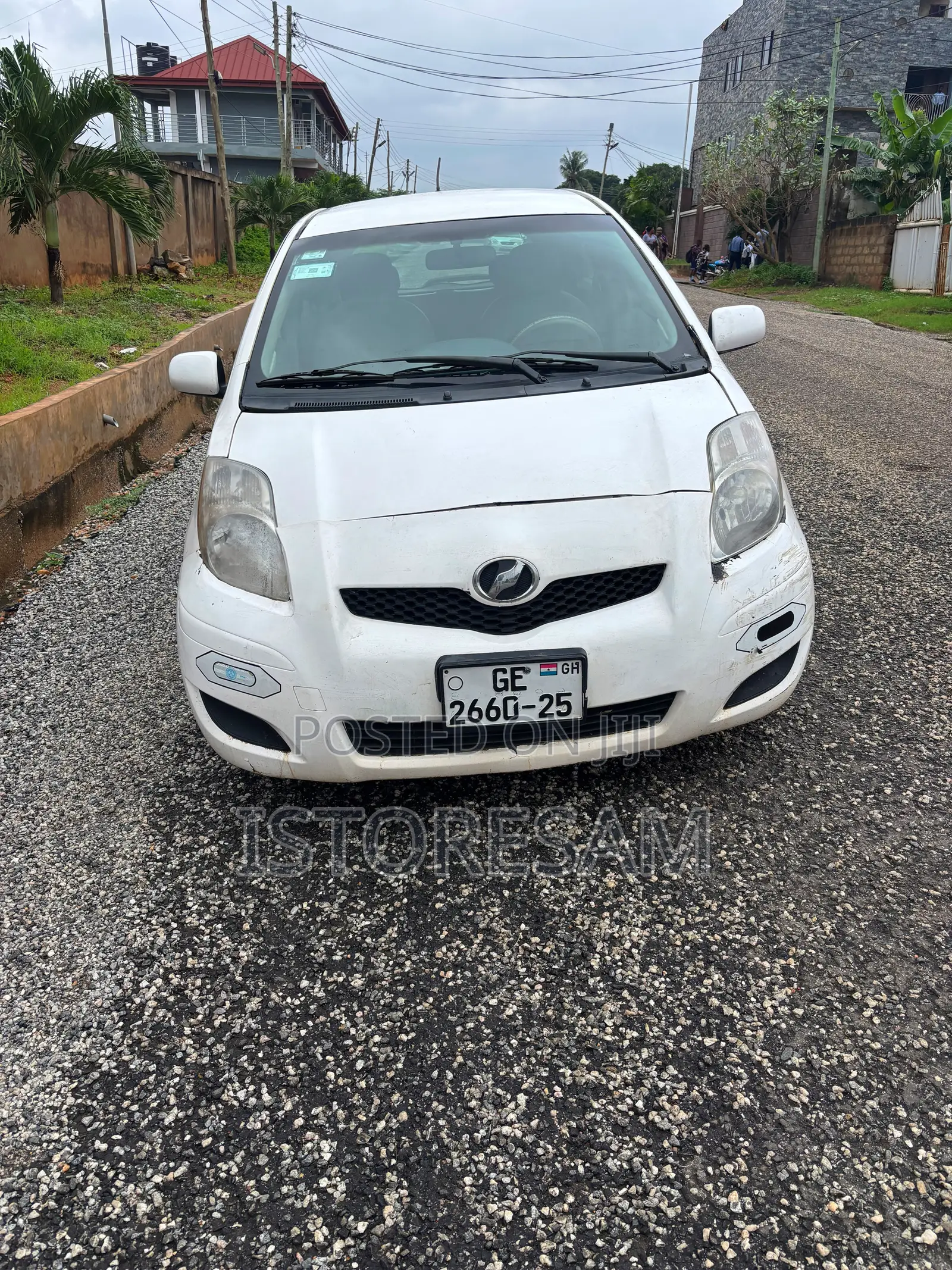 Toyota Vitz 1.0 FWD 5dr 2010 White