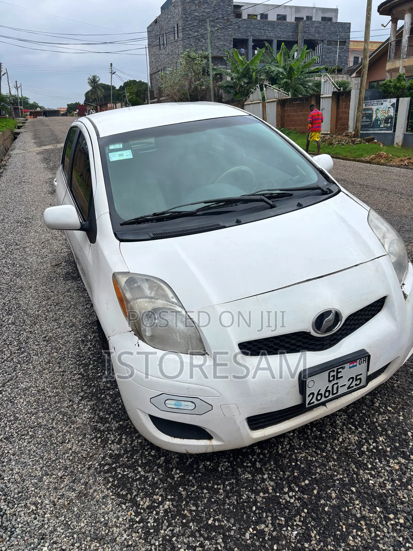 Toyota Vitz 1.0 FWD 5dr 2010 White
