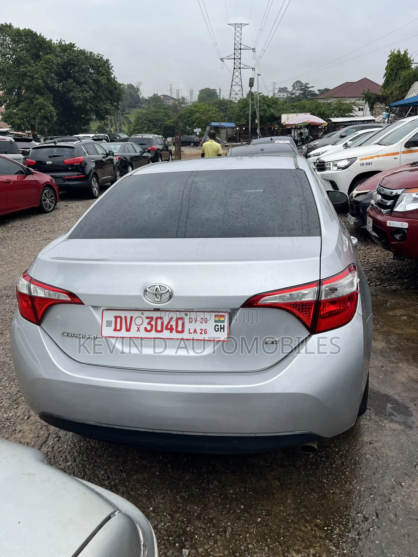 Toyota Corolla LE 4dr Sedan (1.8L 4cyl CVT) 2015 Silver