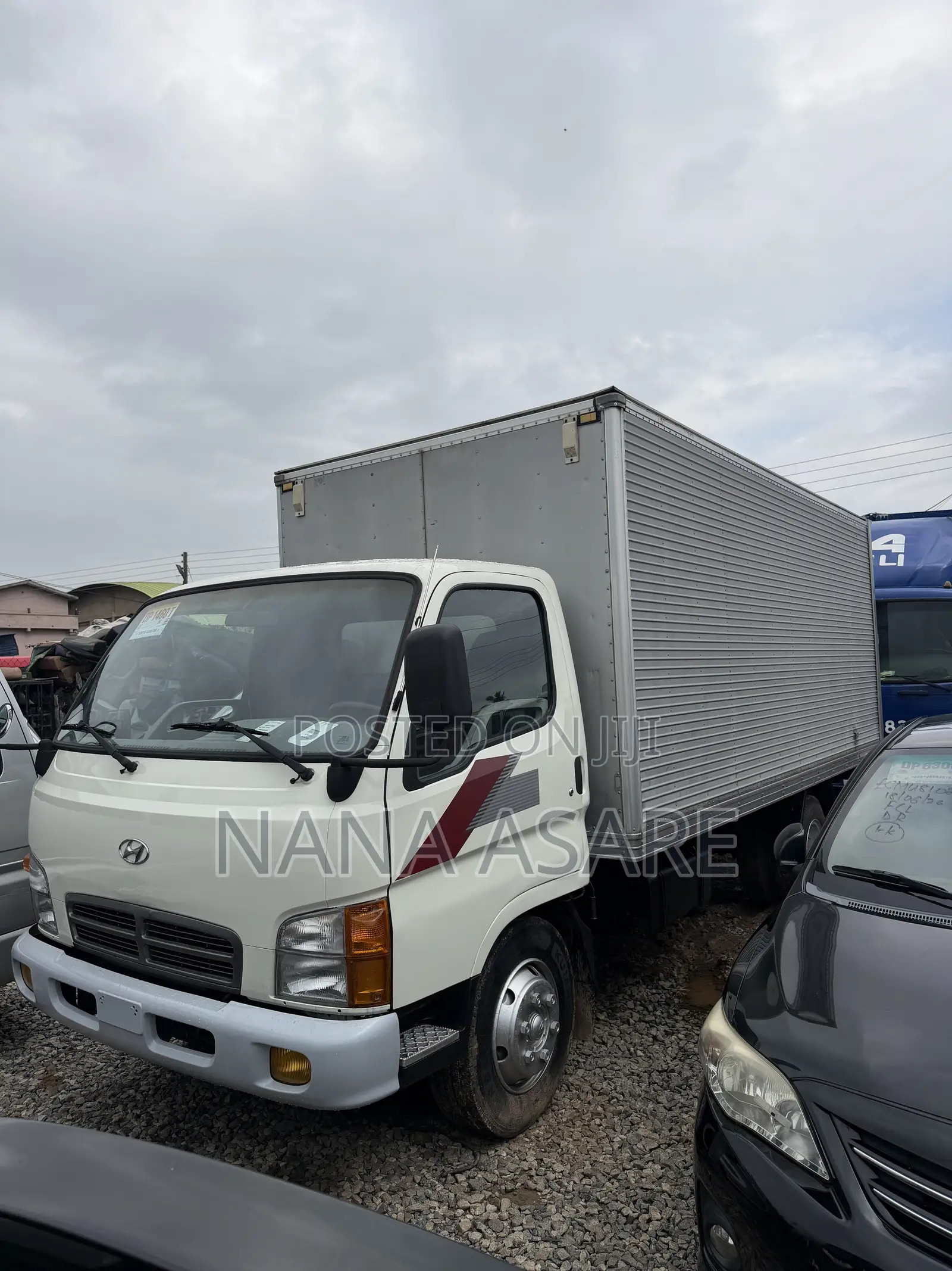 Hyundai Mighty 2 Box / Container