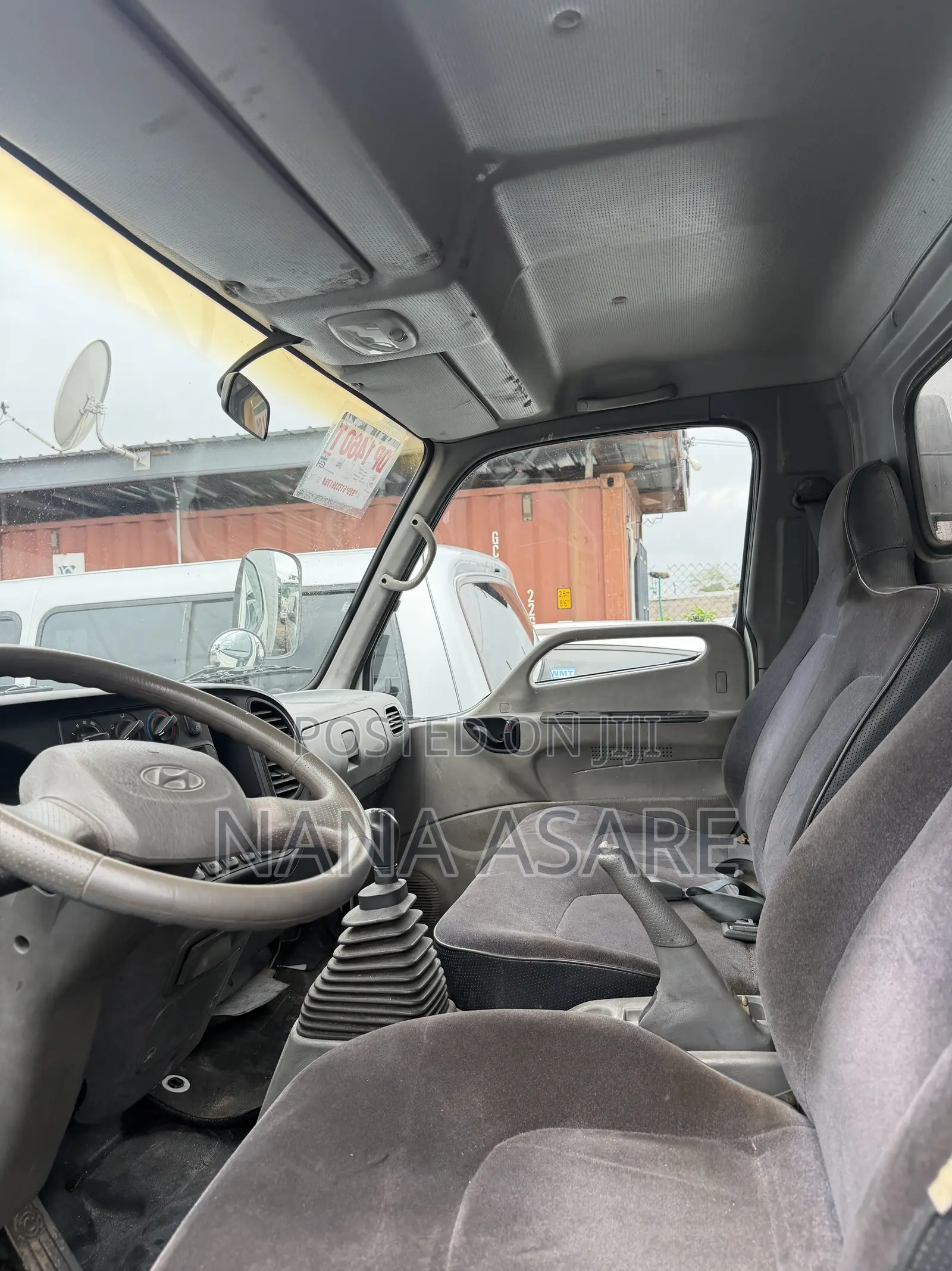 Hyundai Mighty 2 Box / Container