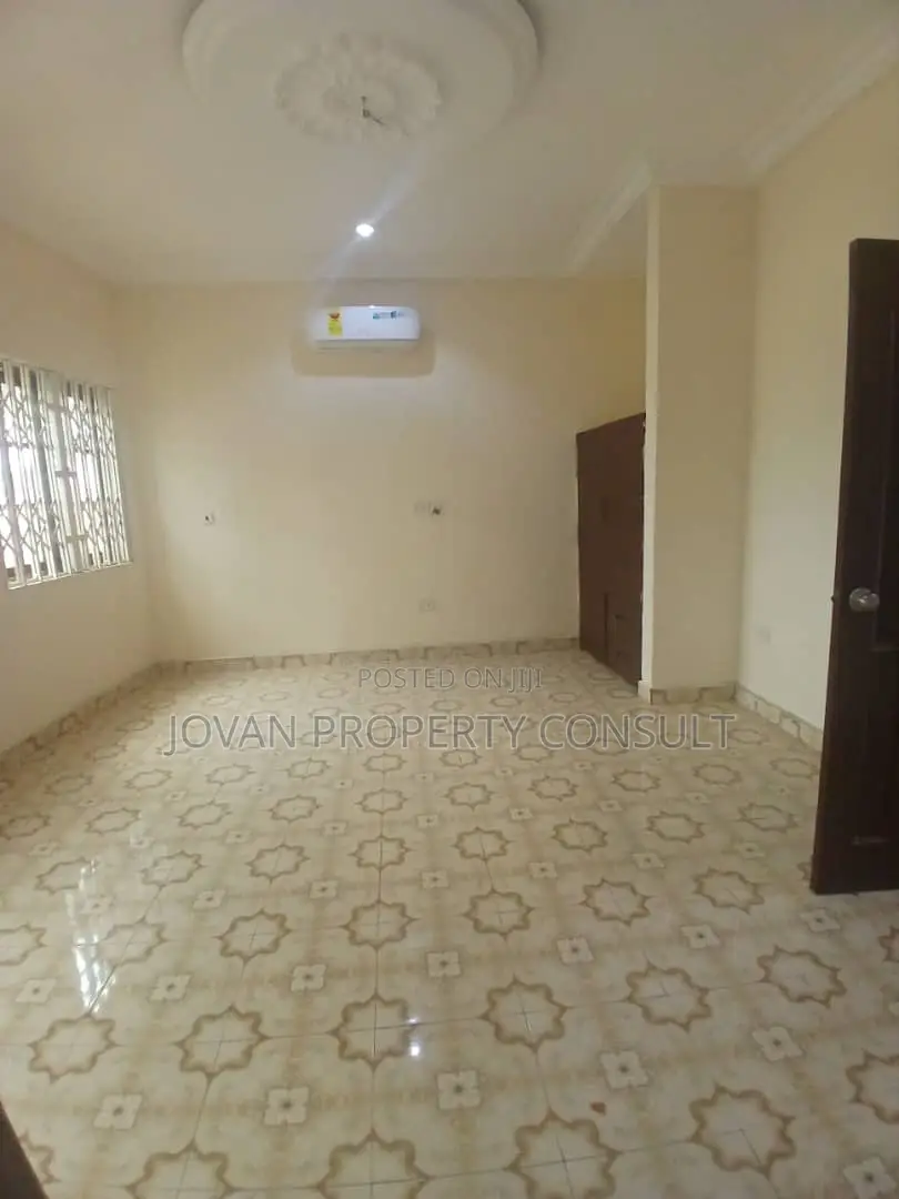 2bdrm Apartment in Pokuase Acp for rent