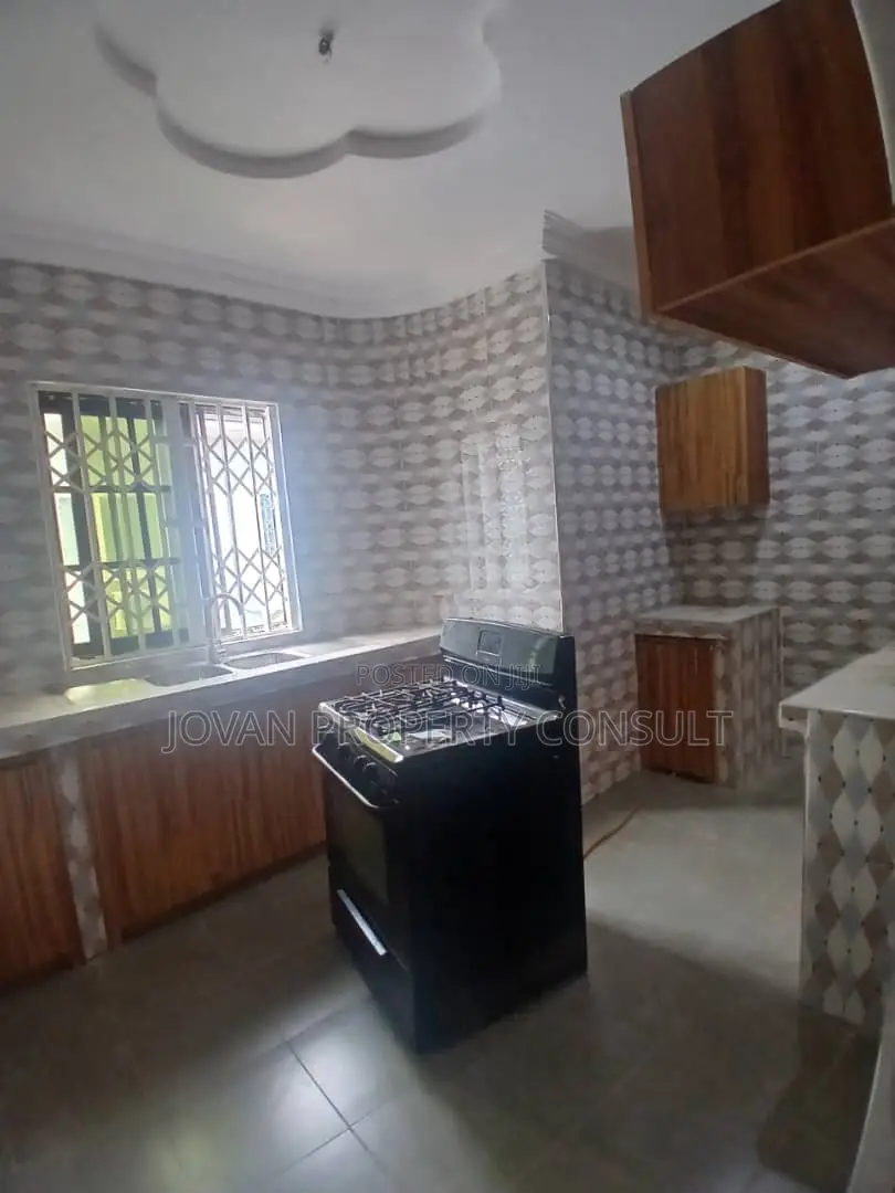 2bdrm Apartment in Pokuase Acp for rent