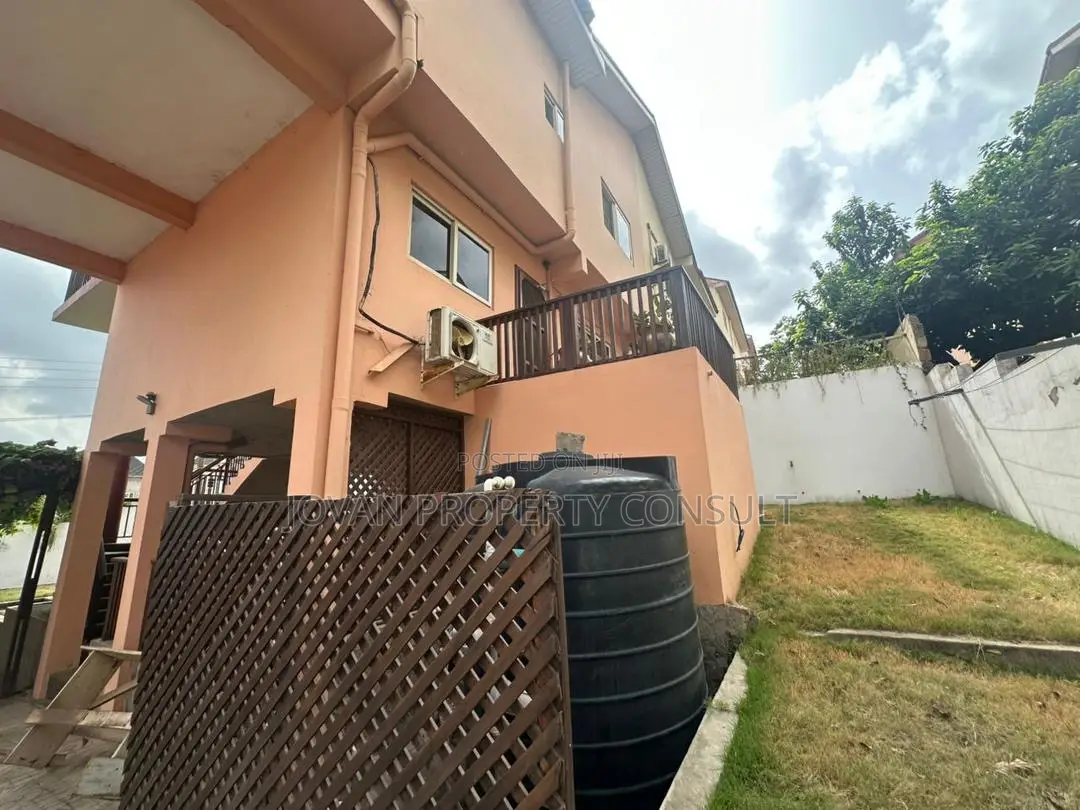 3bdrm House in Pokuase Acp for rent