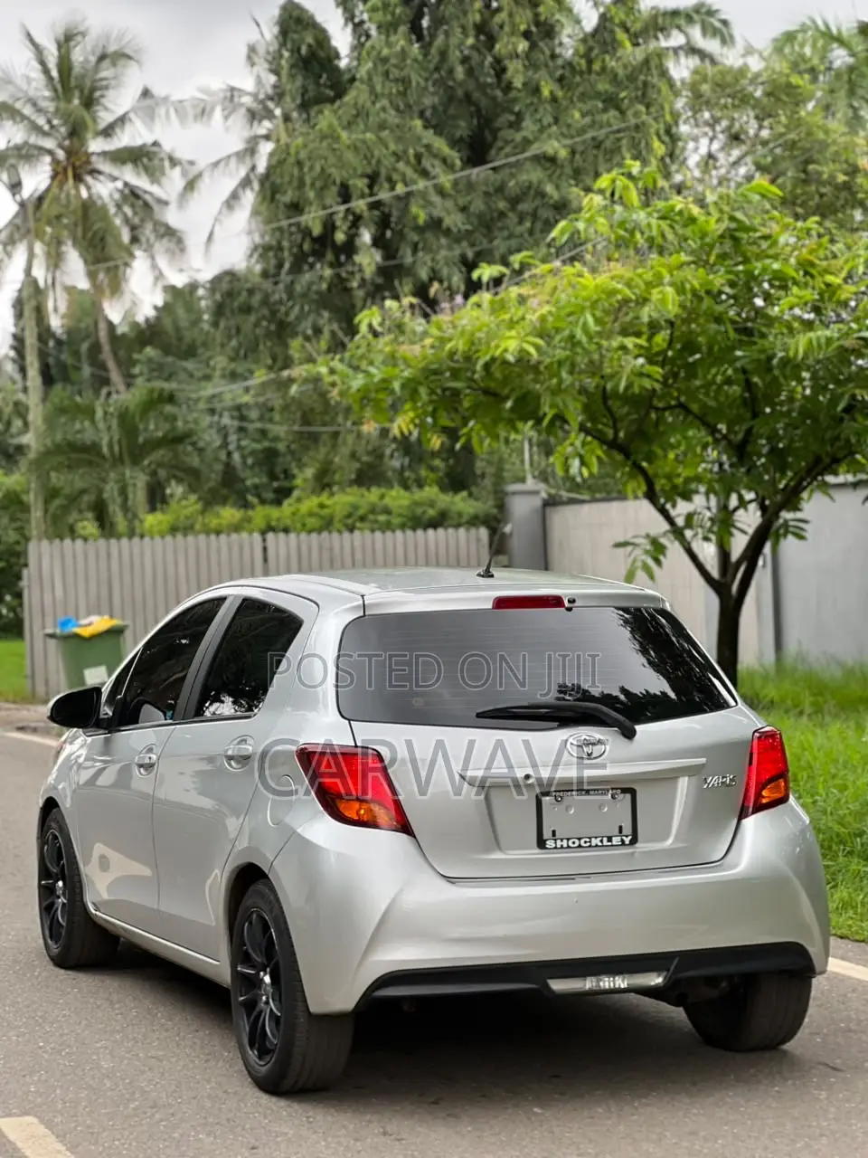 Toyota Yaris LE Hatchback 5dr 2015 Silver