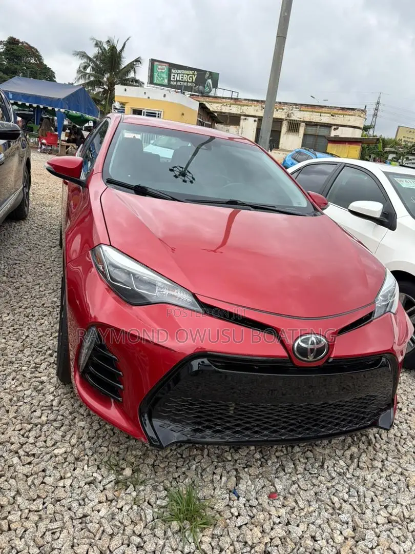 Toyota Corolla SE (1.8L 4cyl 6M) 2018 Red