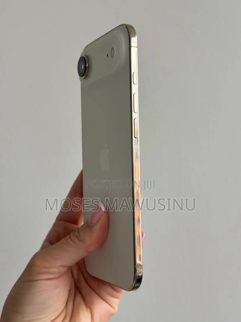 New Apple iPhone 17e 512 GB White