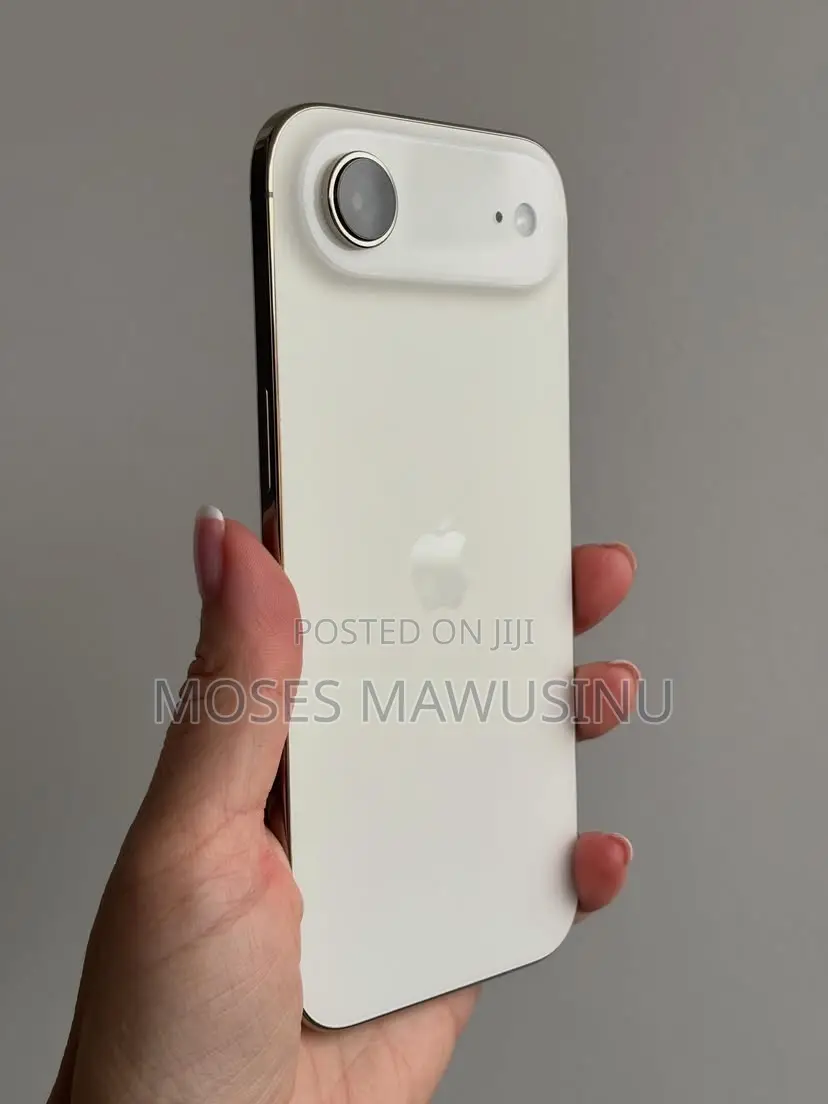 New Apple iPhone 17e 512 GB White