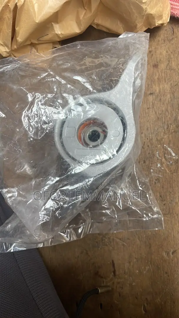 Range Rover Velar Back Topmount