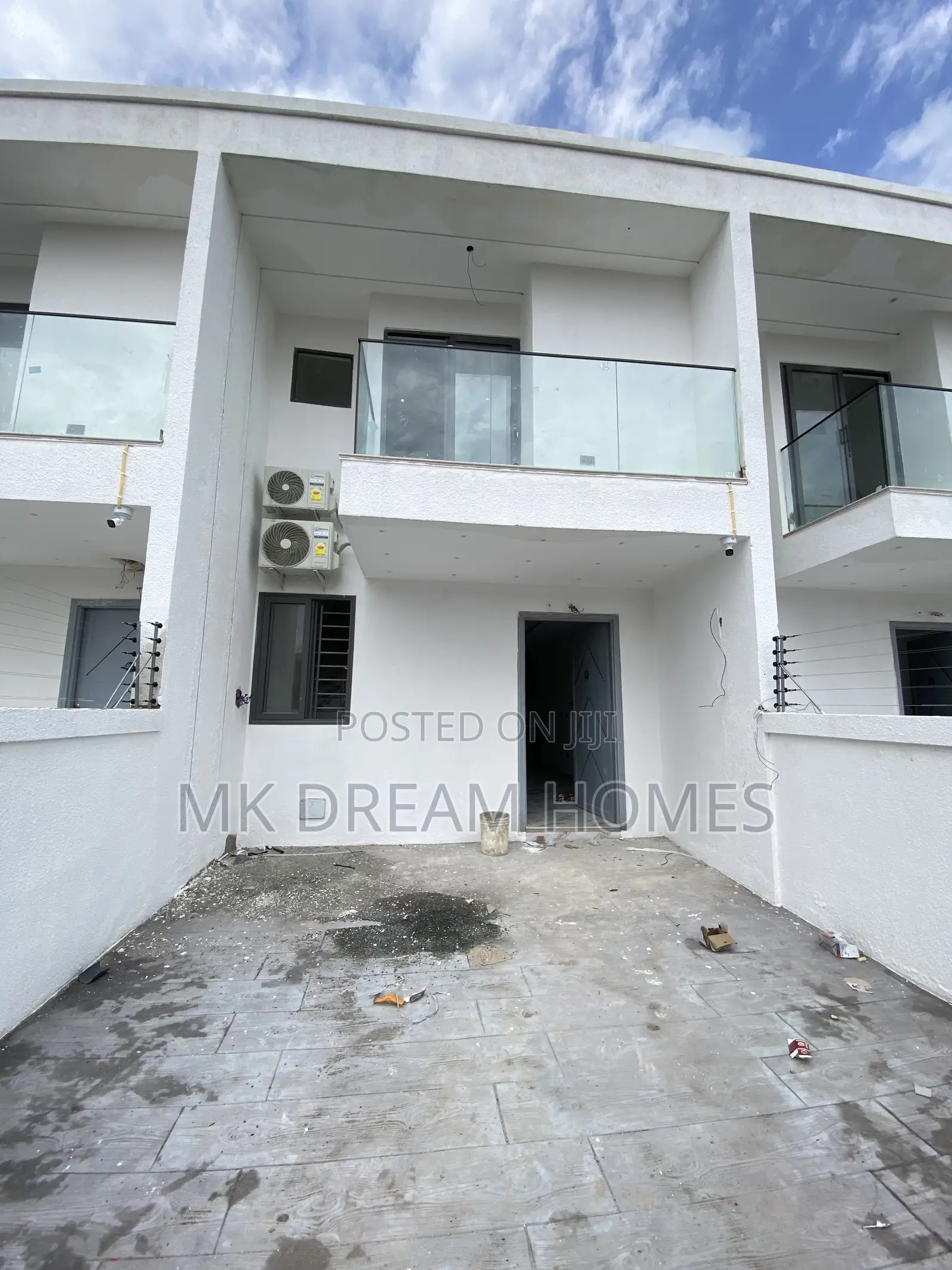 2bdrm House in School Junction for sale