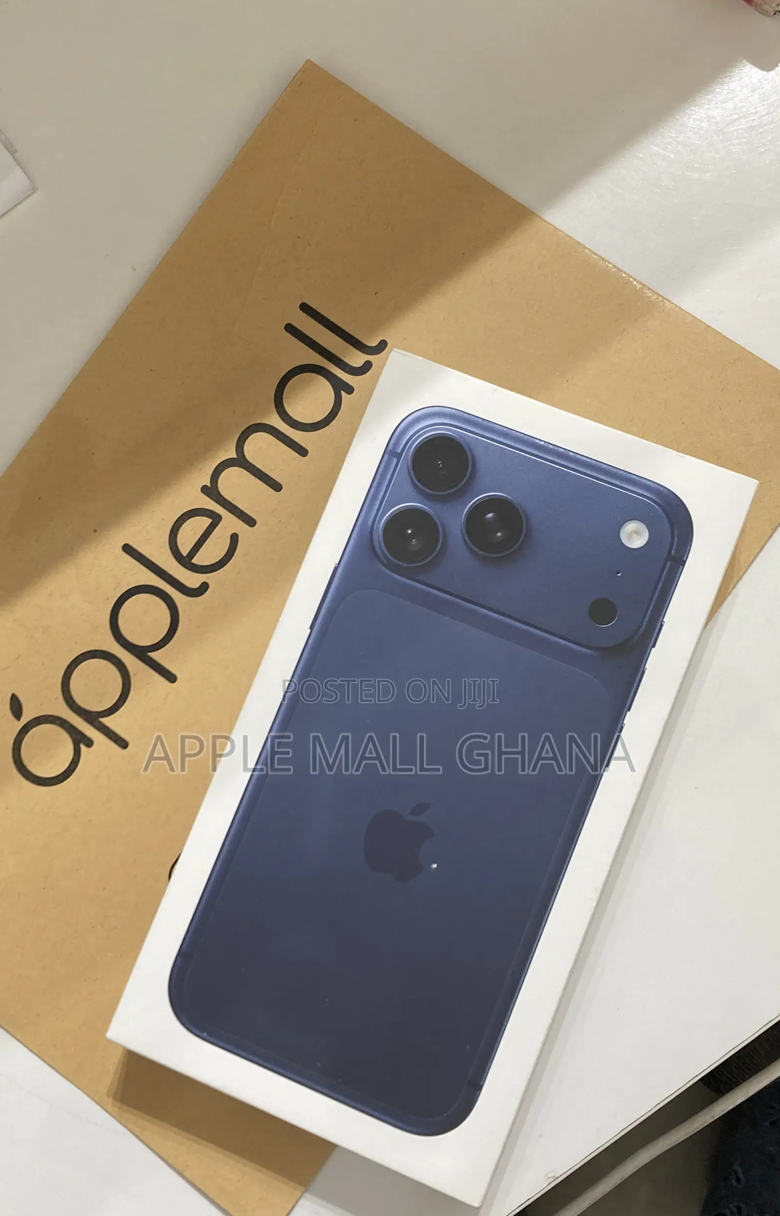 New Apple iPhone 17 Pro Max 256 GB Blue