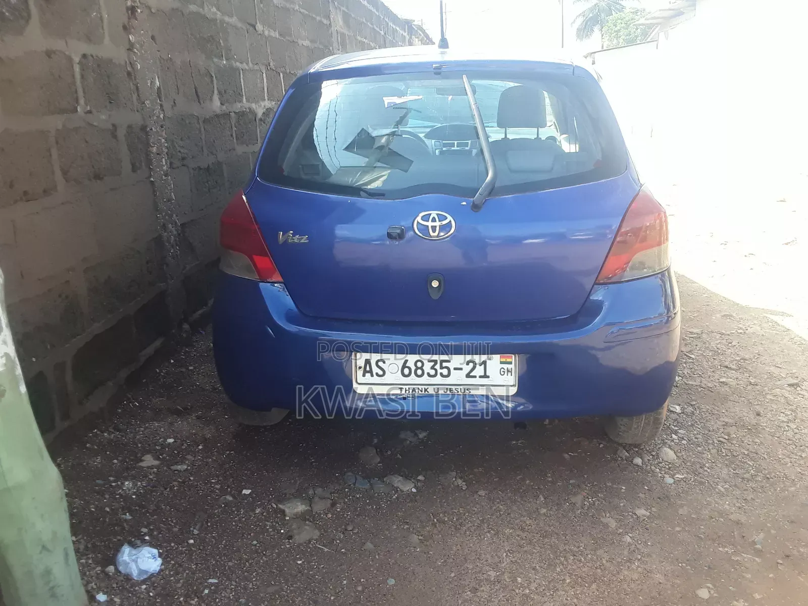Toyota Vitz 2010 Blue