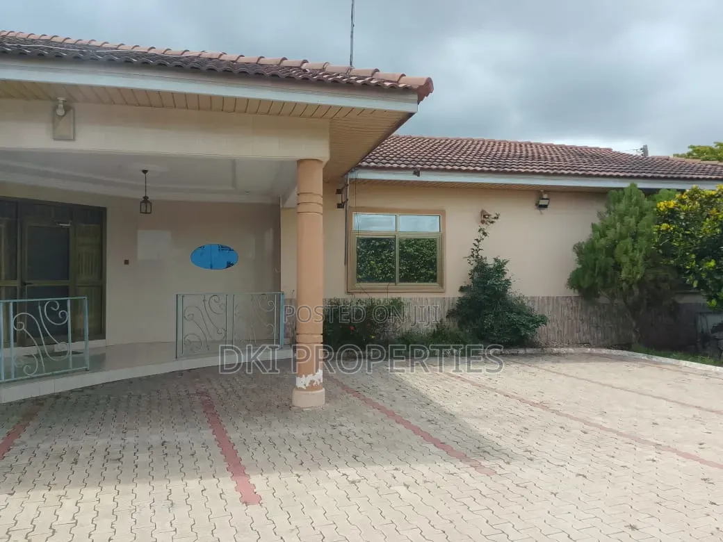 3bdrm House in Dki Properties, Sakumono for sale
