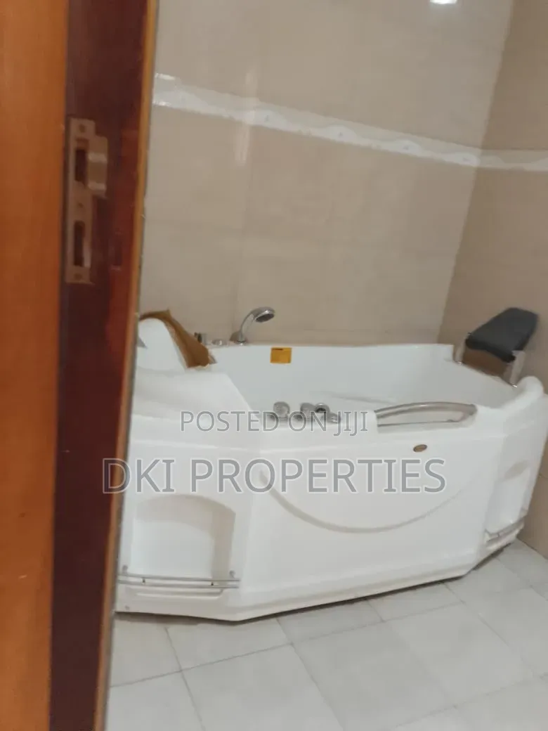 3bdrm House in Dki Properties, Sakumono for sale