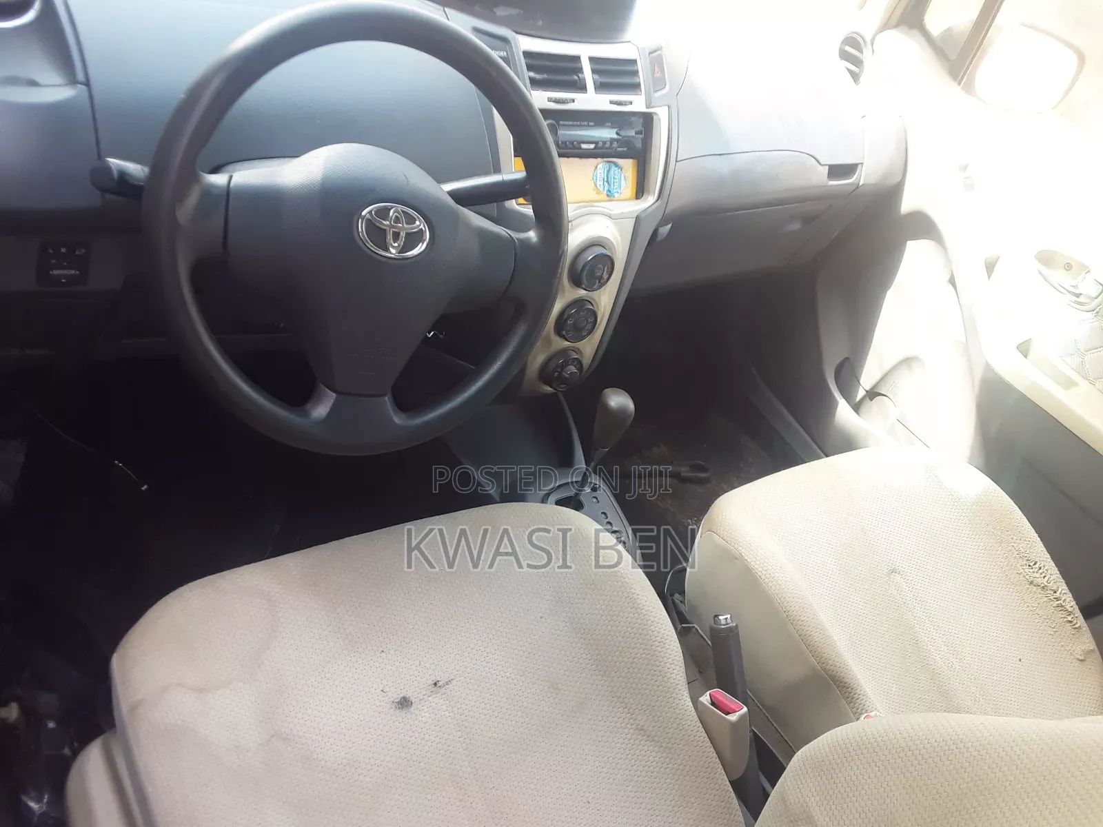Toyota Vitz 2010 Blue