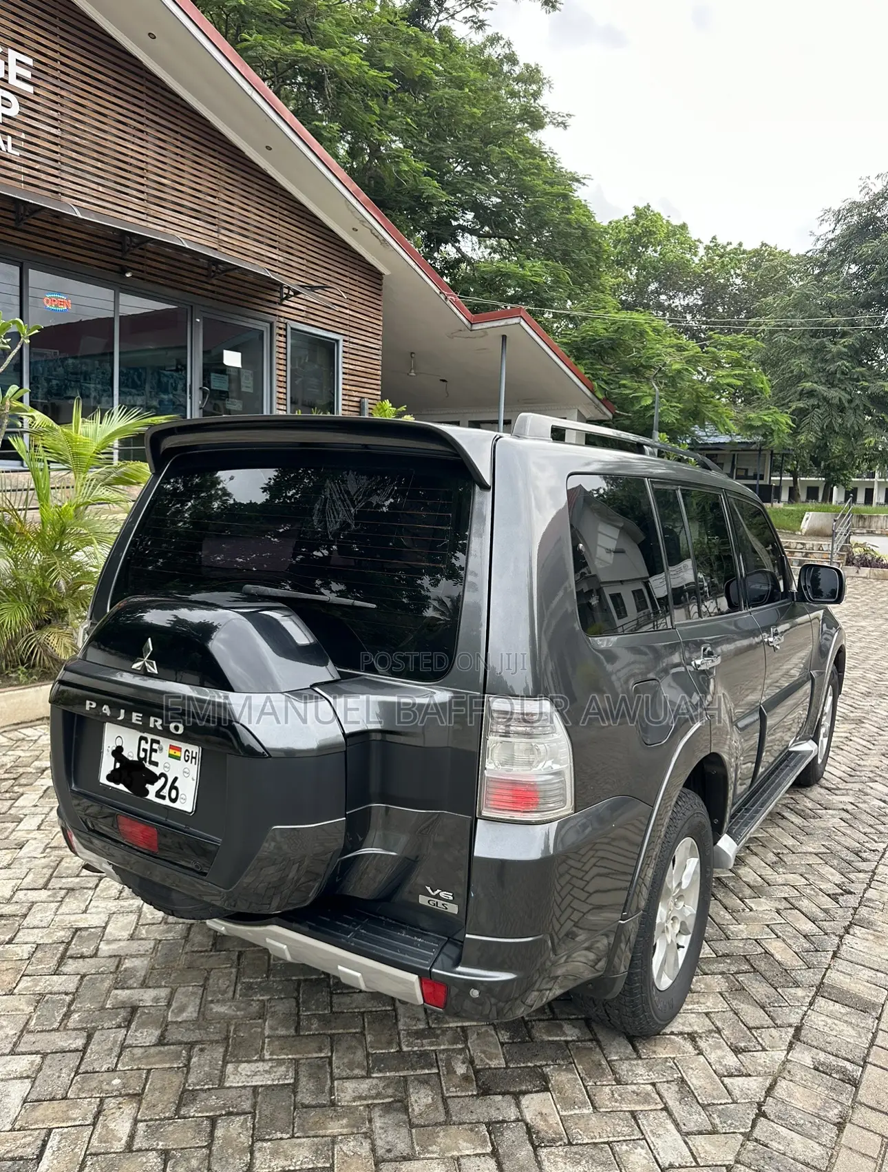 Mitsubishi Pajero V80 3.5 V6 GL/GLS 2017 Gray