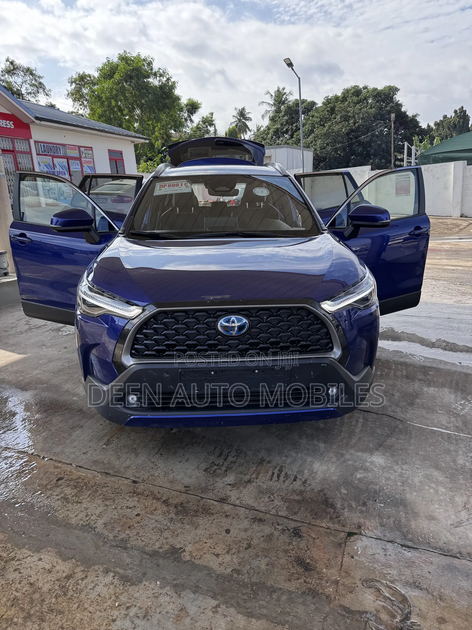 Toyota Corolla Hybrid SE 2025 Blue