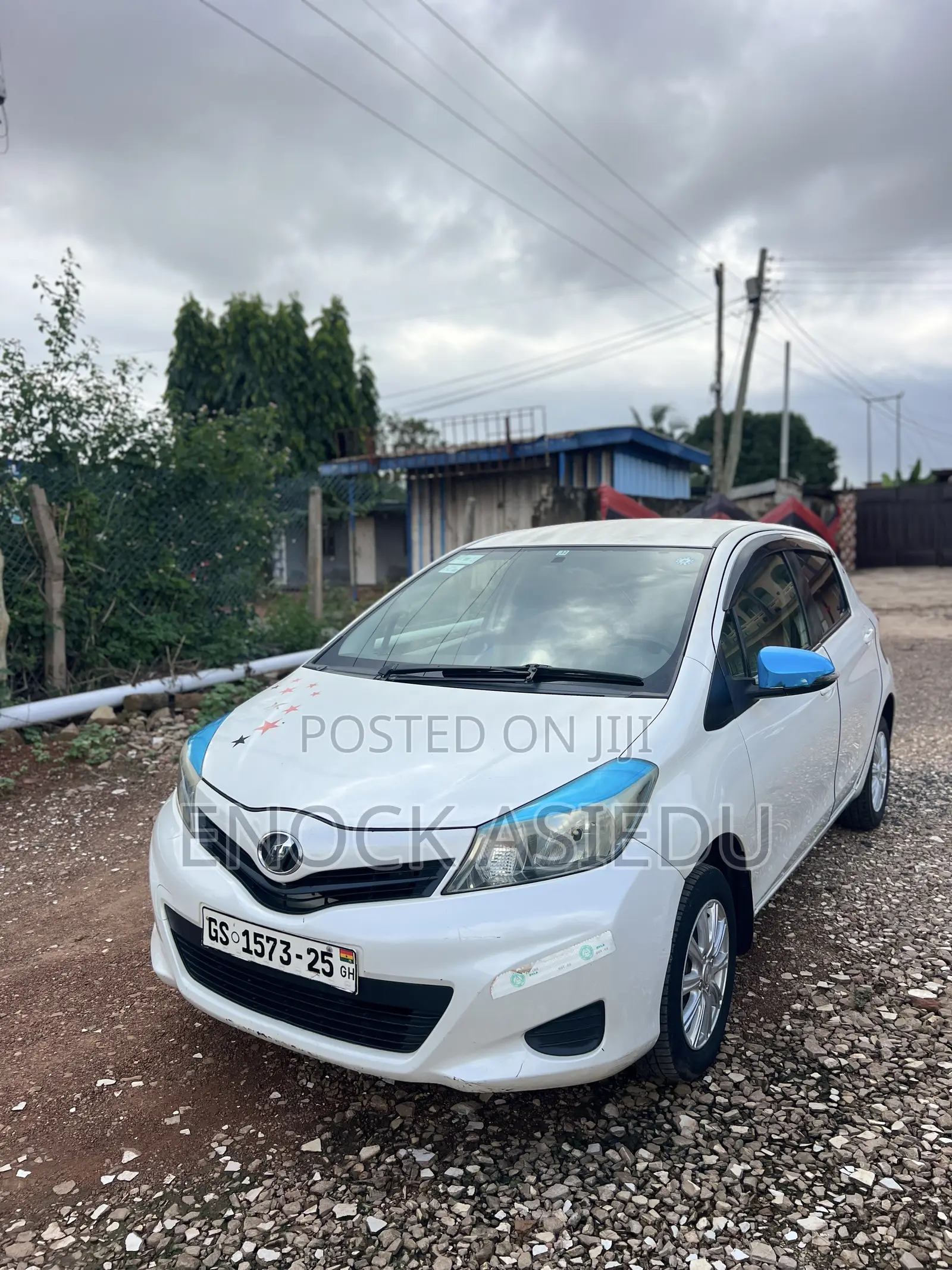 Toyota Vitz 1.0 FWD 5dr 2013 White
