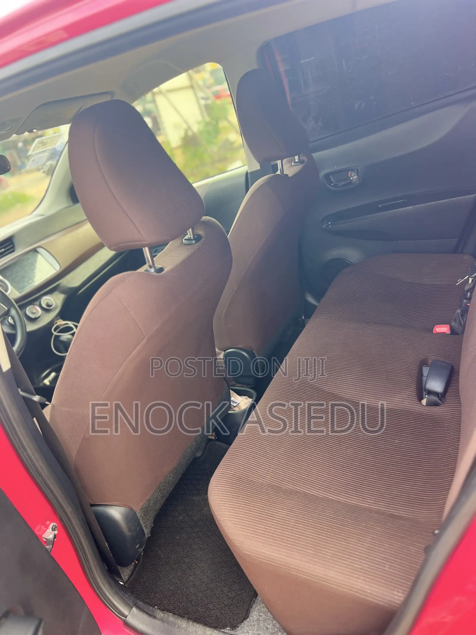 Toyota Vitz 1.0 FWD 5dr 2013 Pink