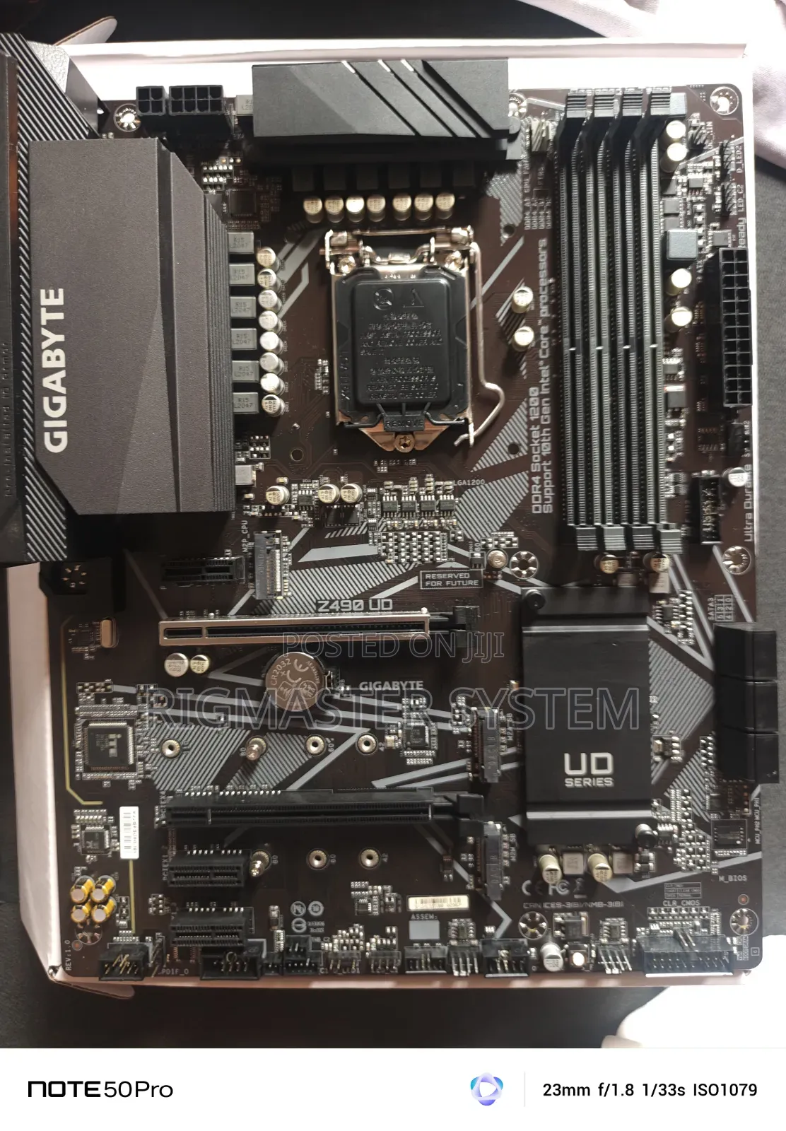 Gigabyte Z490 Ud Motherboard / 10700 I7 Processor