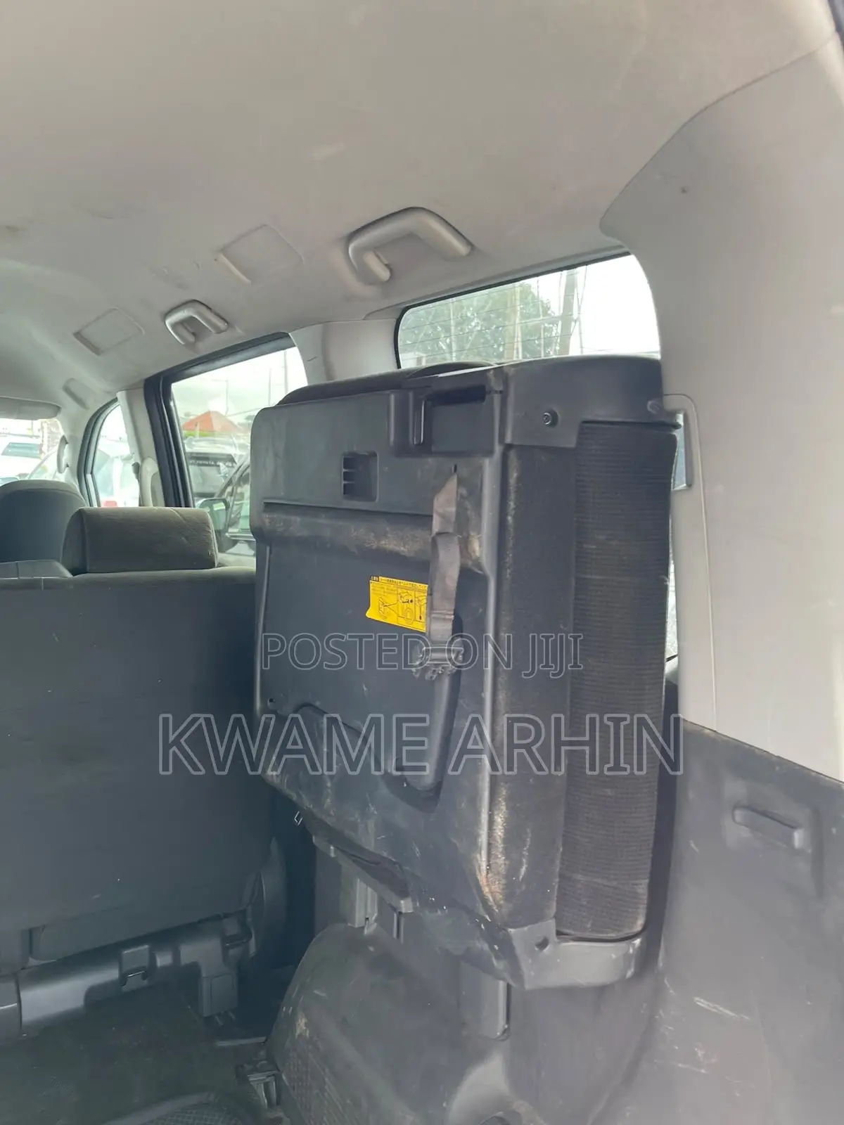 Toyota Noah 2011 Silver