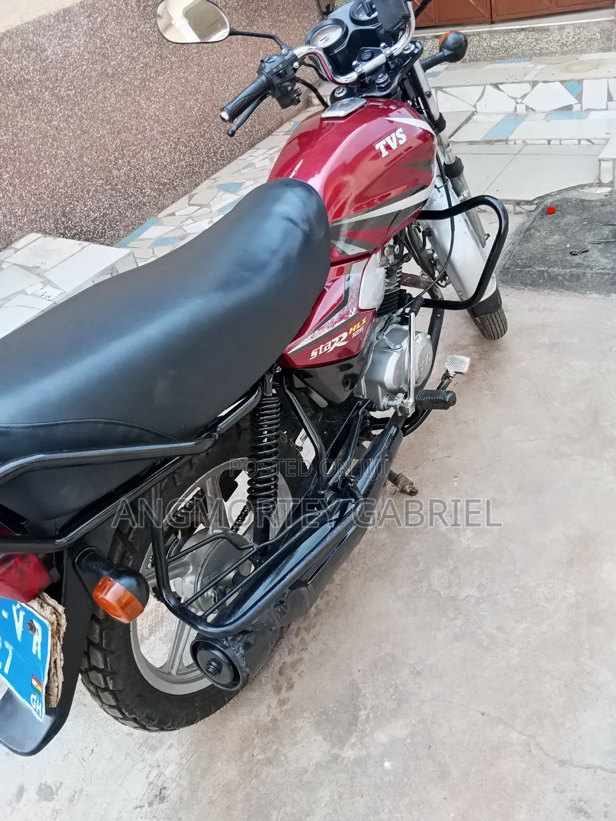 TVS HLX 125 2018 Red