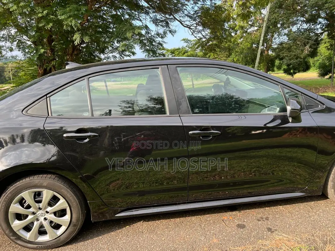 Toyota Corolla LE 2023 Black
