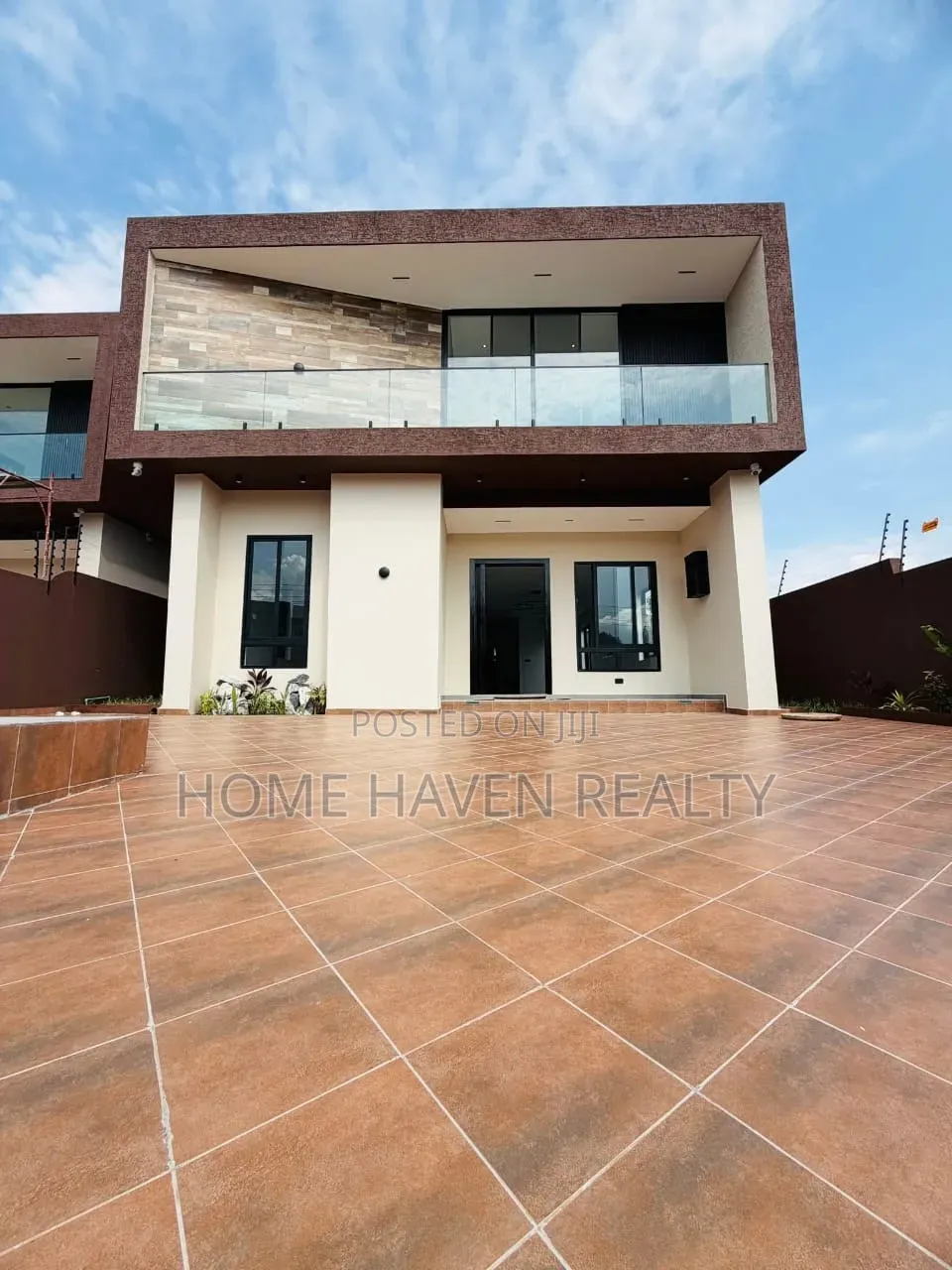 4bdrm House in Adenta - Oyarifa, Barrier for sale