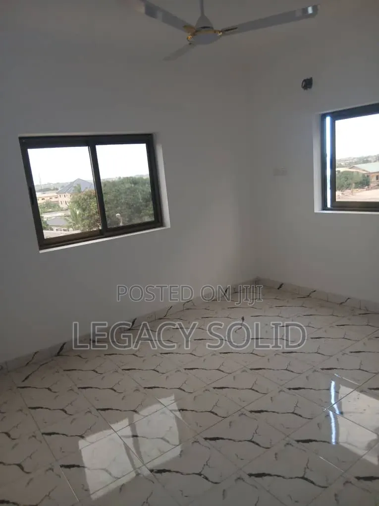 2bdrm Apartment in Legacy Solid Real for rent